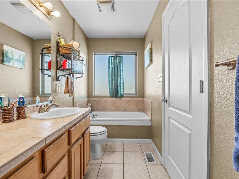 2860 B 3/4 Road Property Photo 21