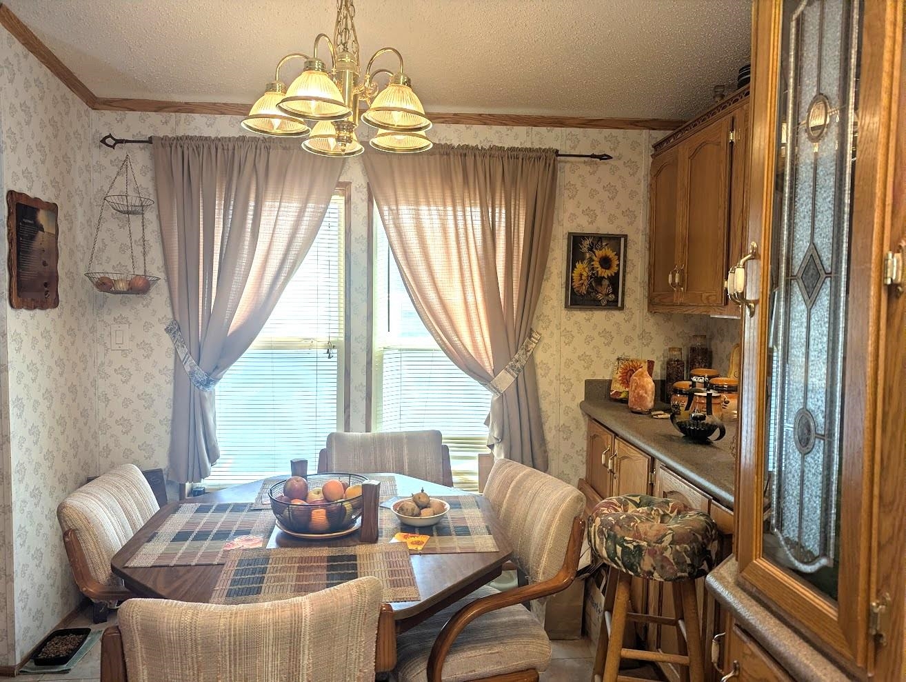 435 32 Road Property Photo 9
