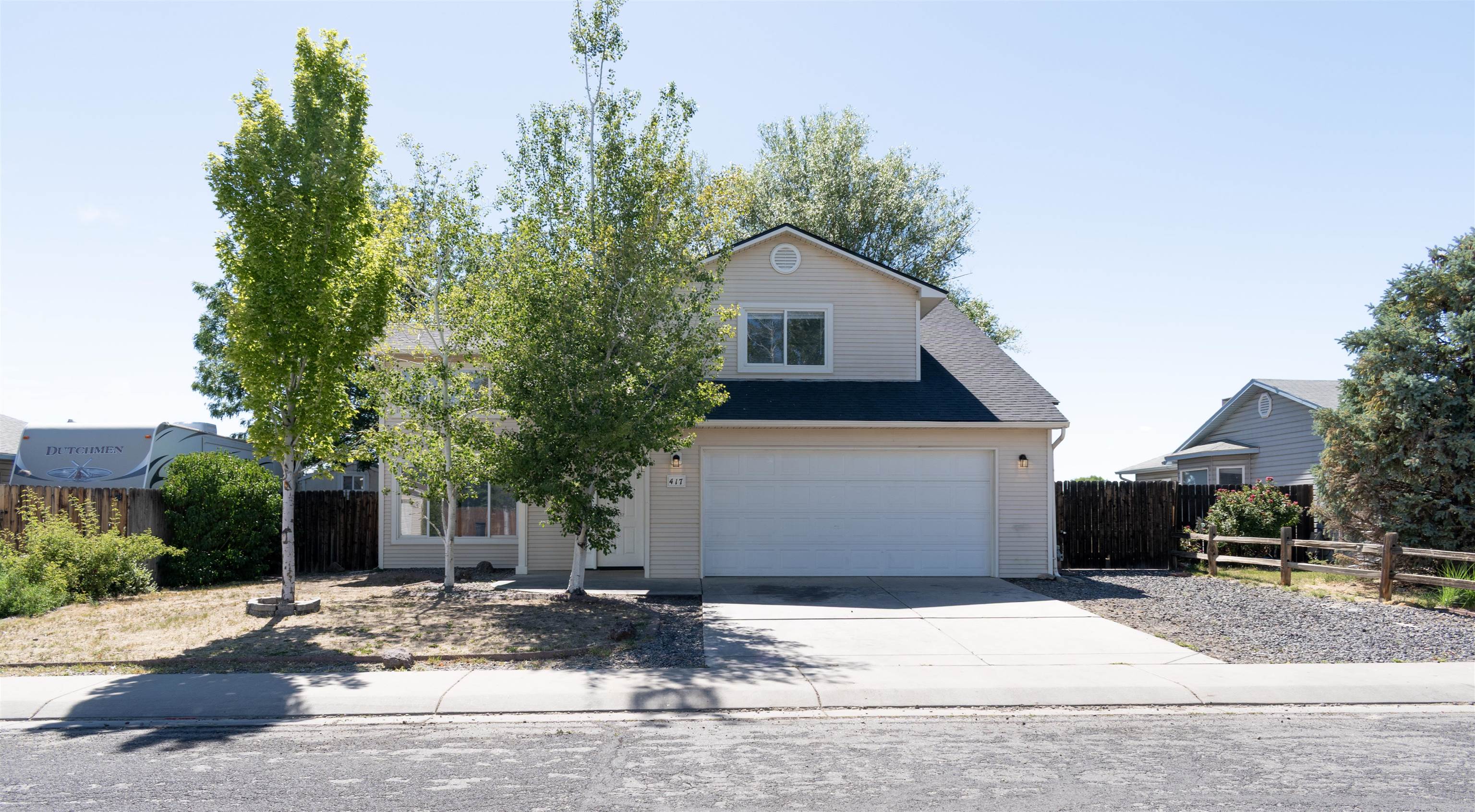 417 W Mallard Way Property Photo 1