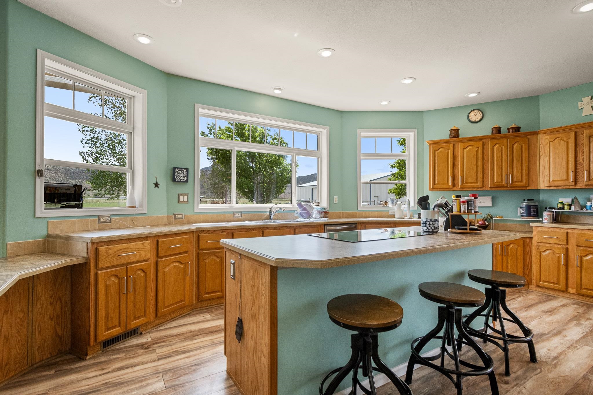 2022 45 Road Property Photo 23