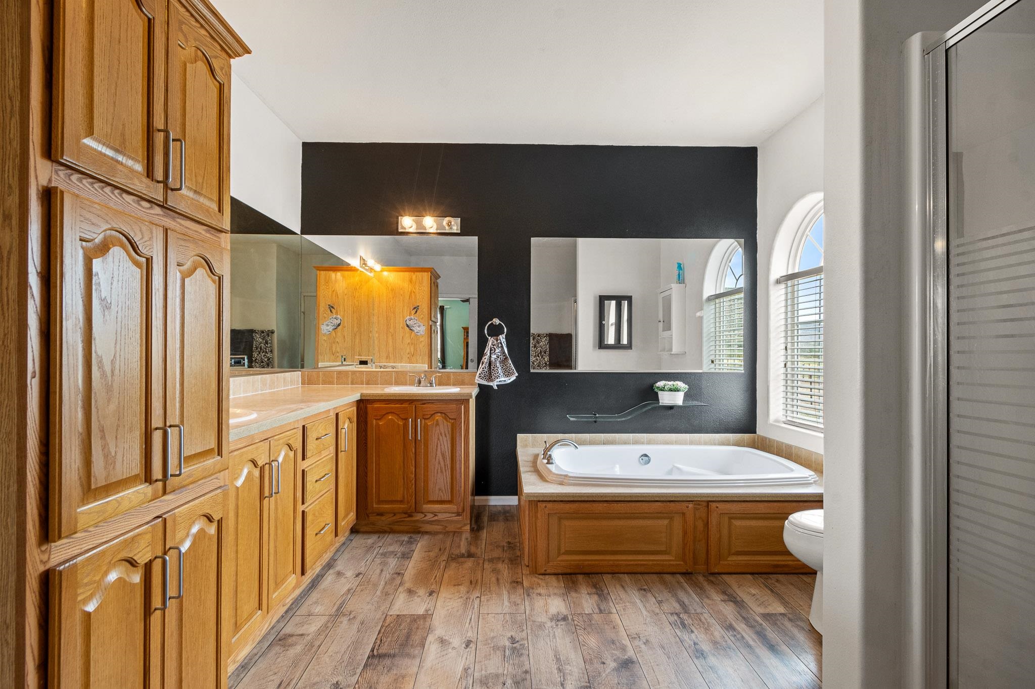 2022 45 Road Property Photo 32