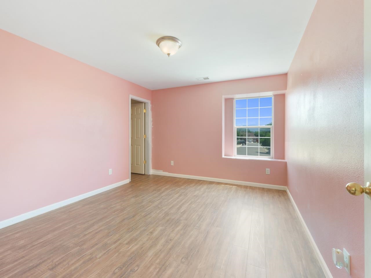 271 1/2 Nashua Lane Property Photo 17