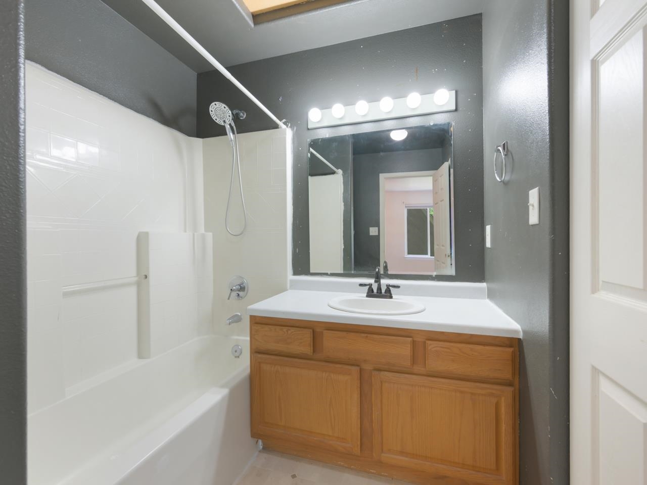 271 1/2 Nashua Lane Property Photo 21