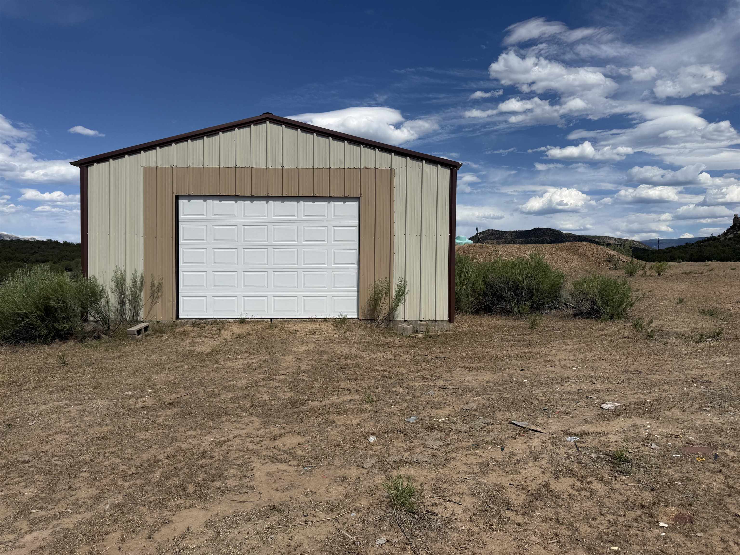 4530 Horse Canyon Road Property Photo 3