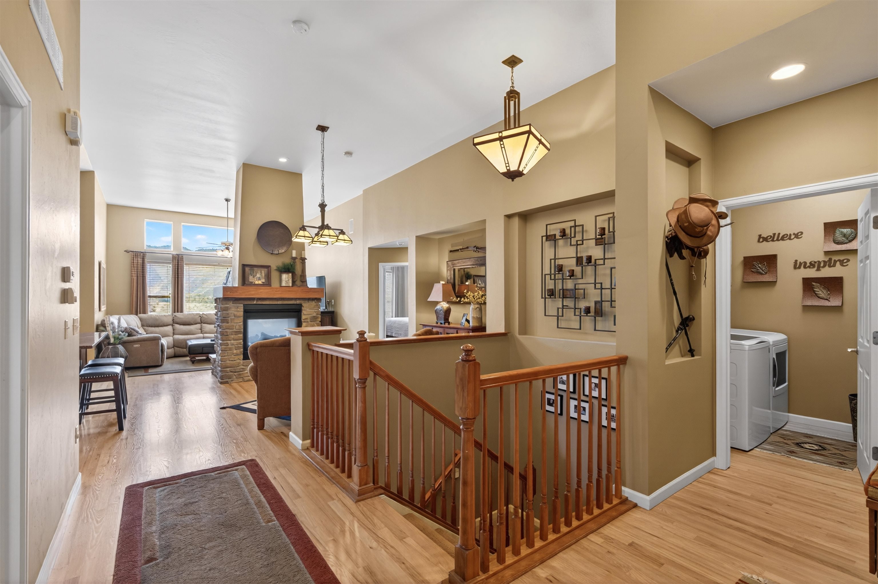 501 S Wild Horse Drive Property Photo 3