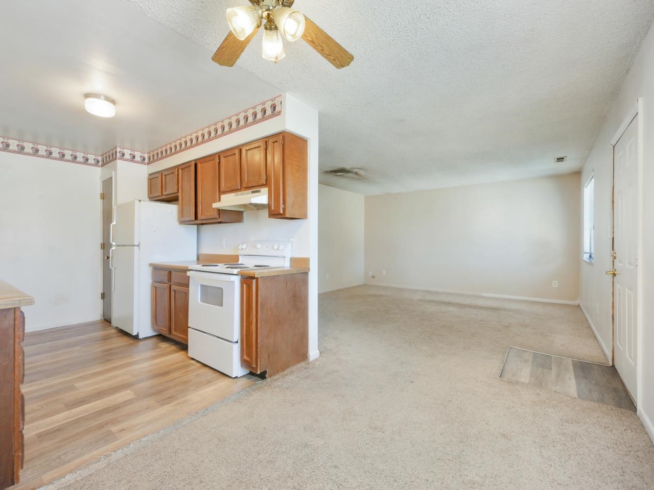 414 Chiswick Way Property Photo 6