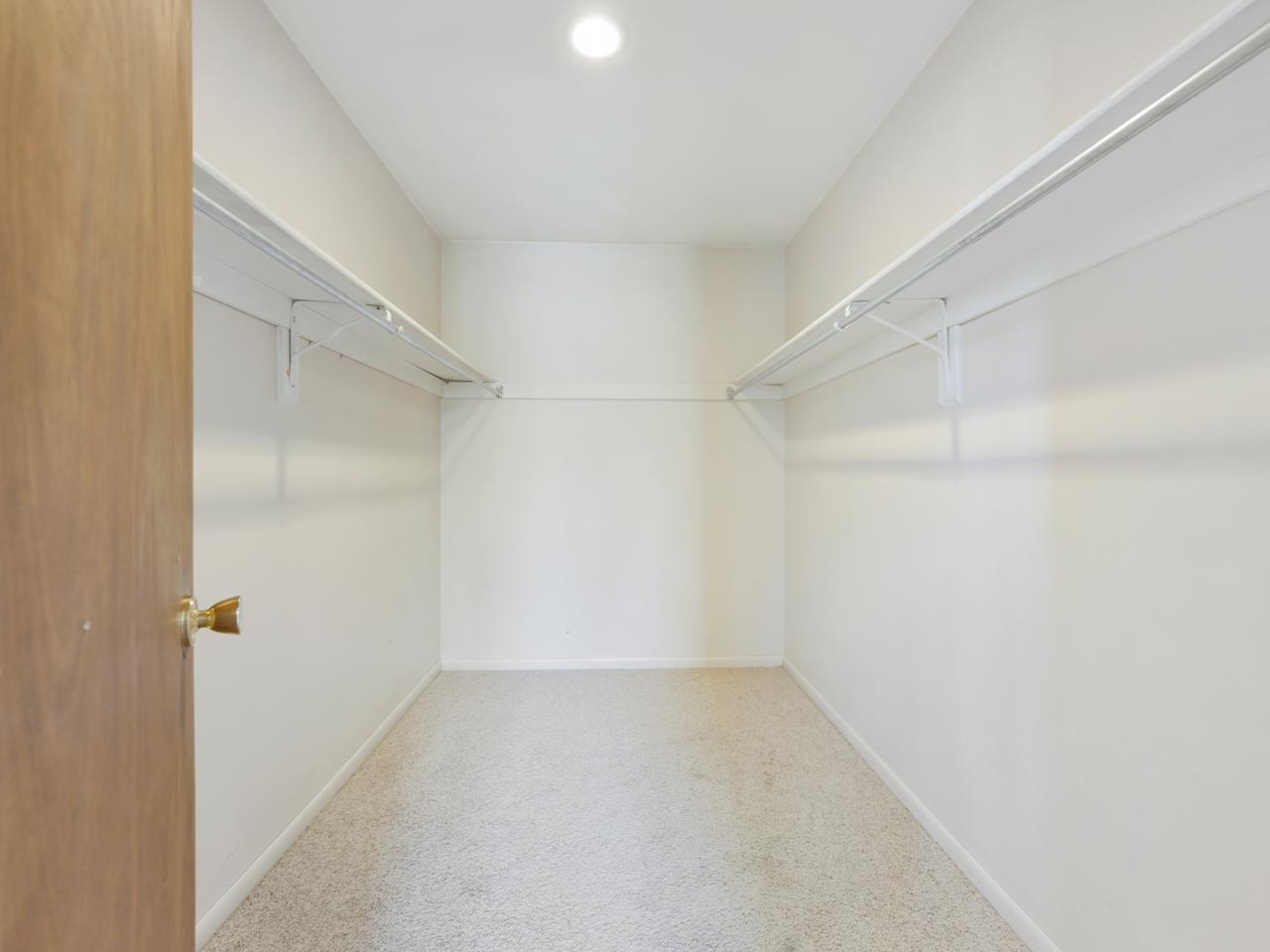 414 Chiswick Way Property Photo 11