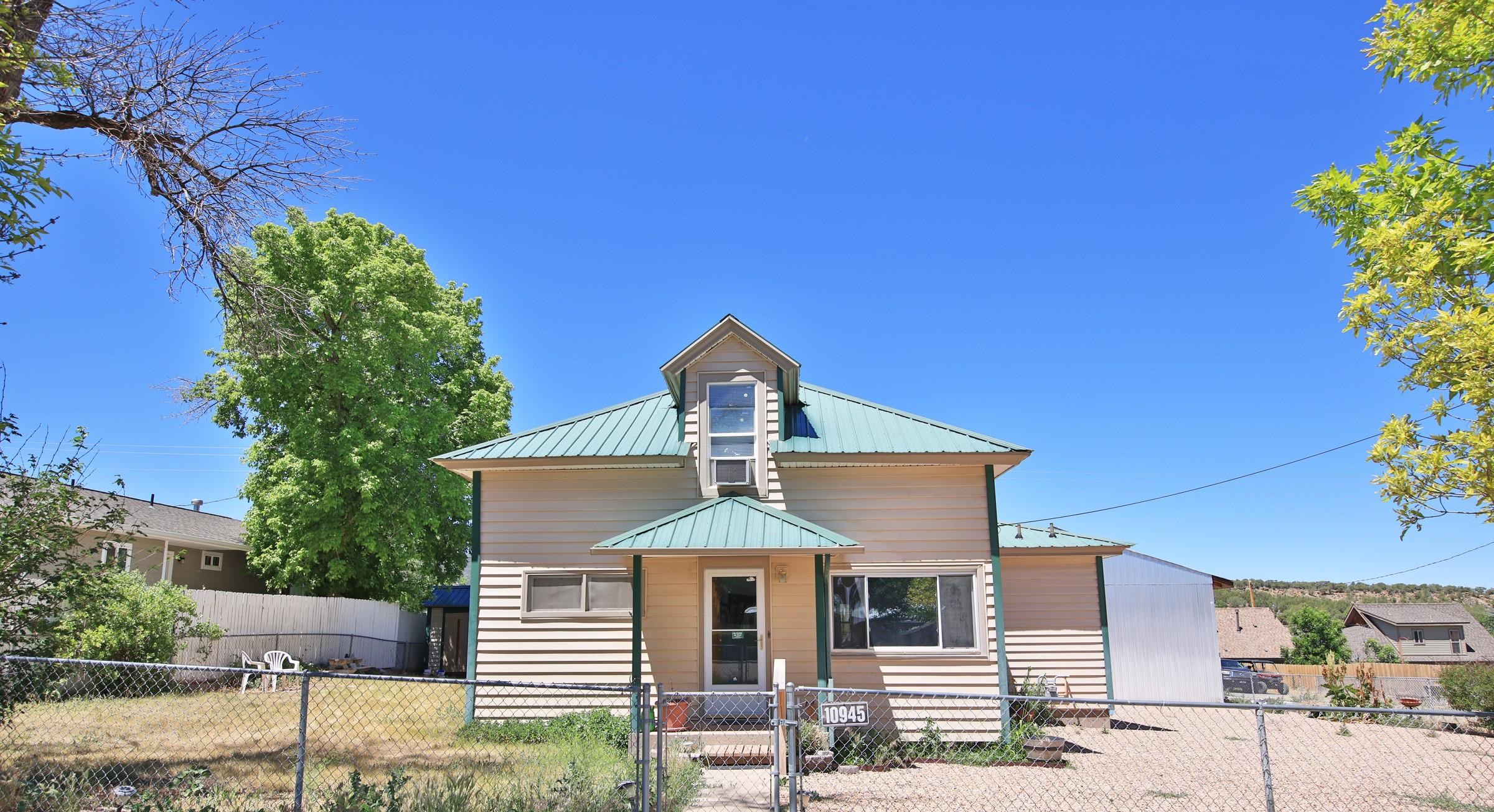 10945 Highway 65 Property Photo 1