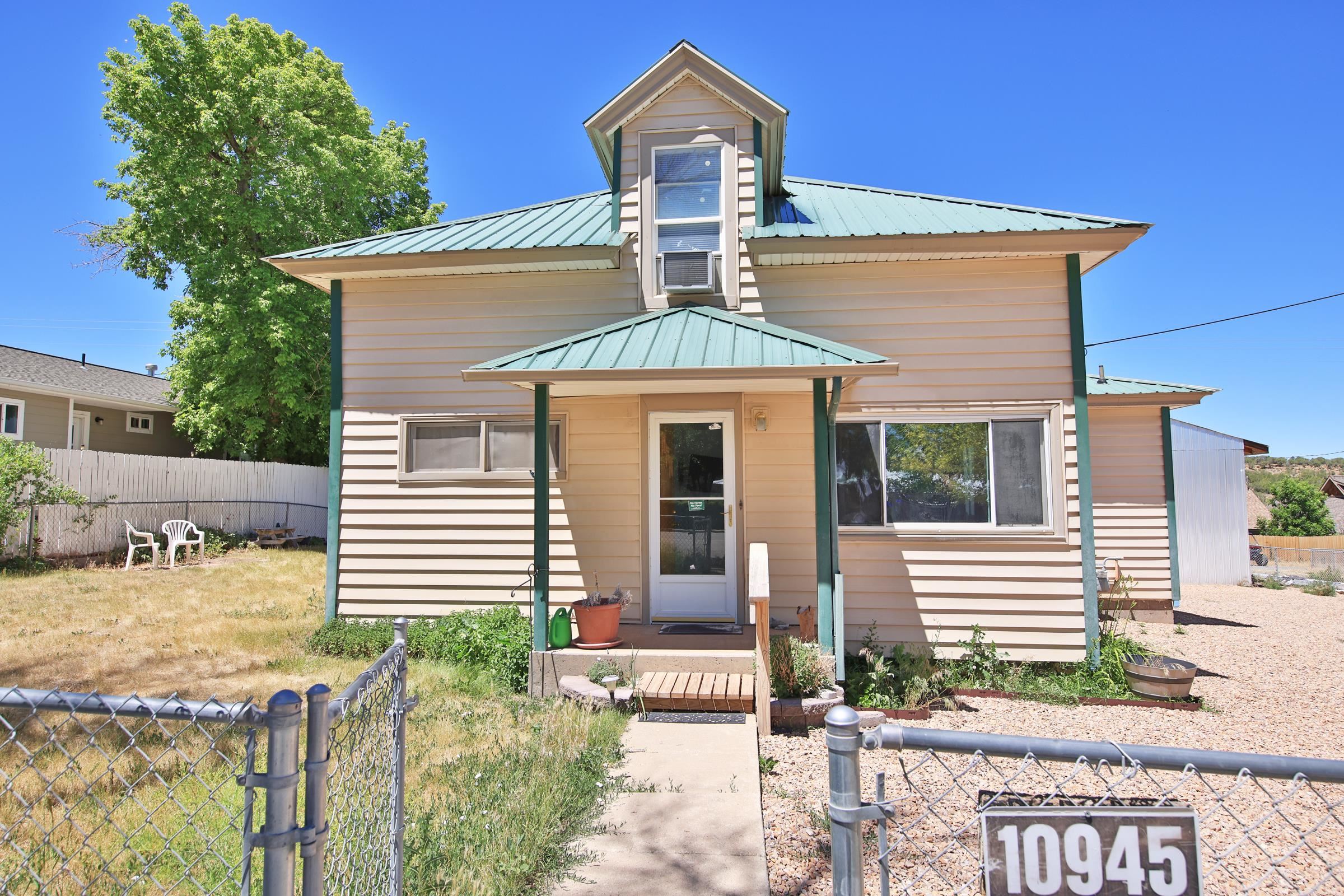 10945 Highway 65 Property Photo 2