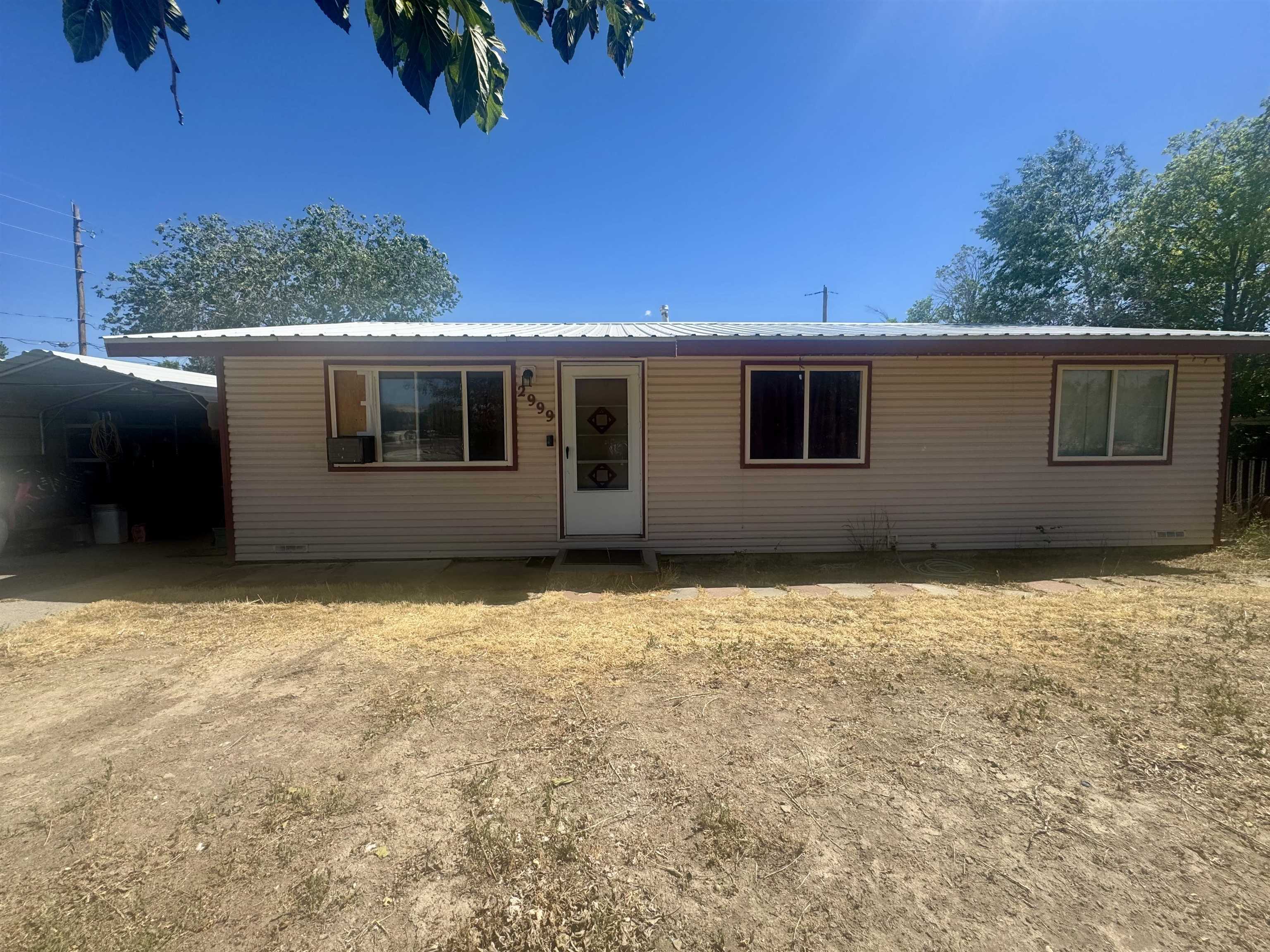 2999 D 1/4 Road Property Photo 1