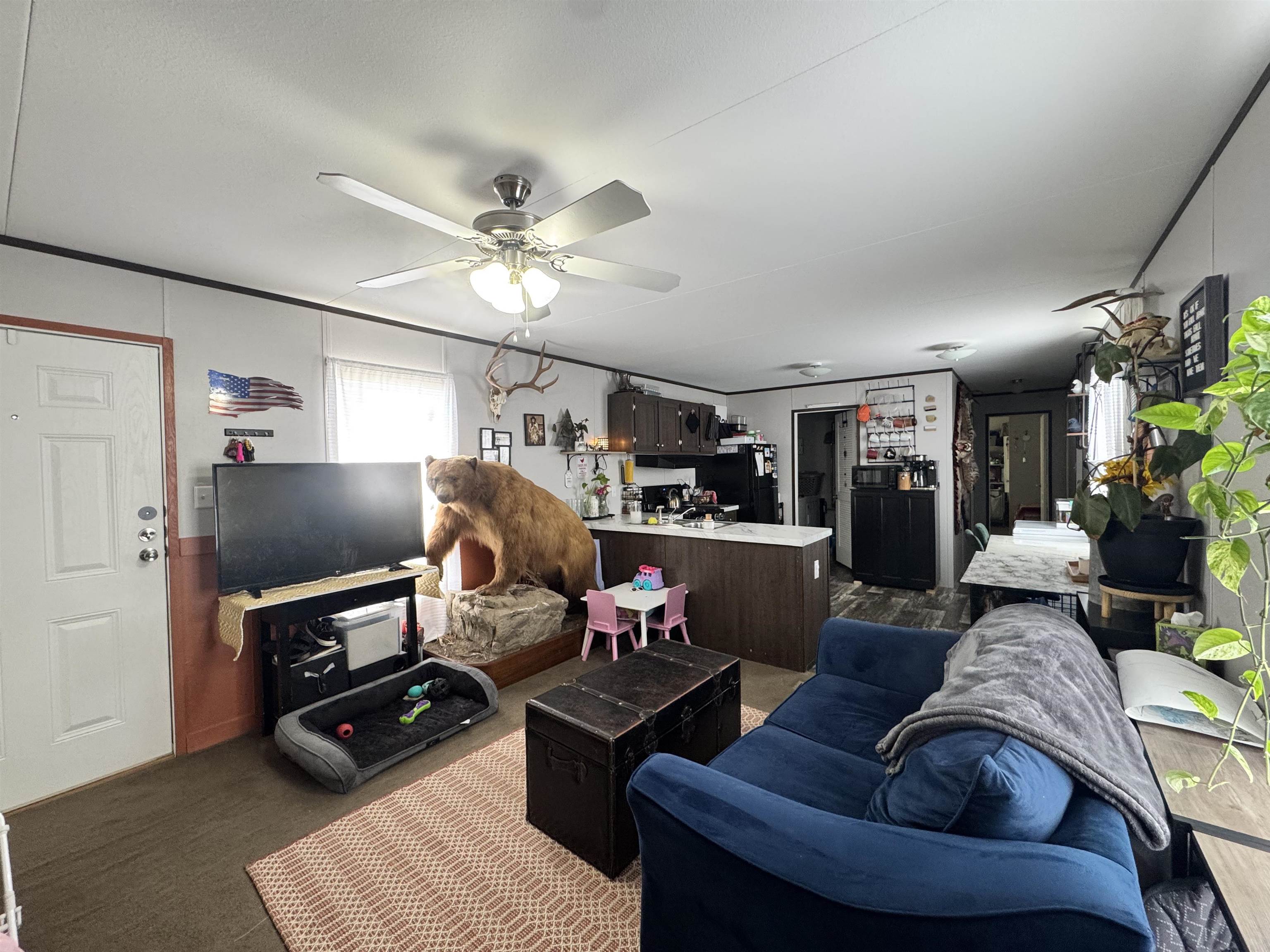 2845 North Avenue Property Photo 2