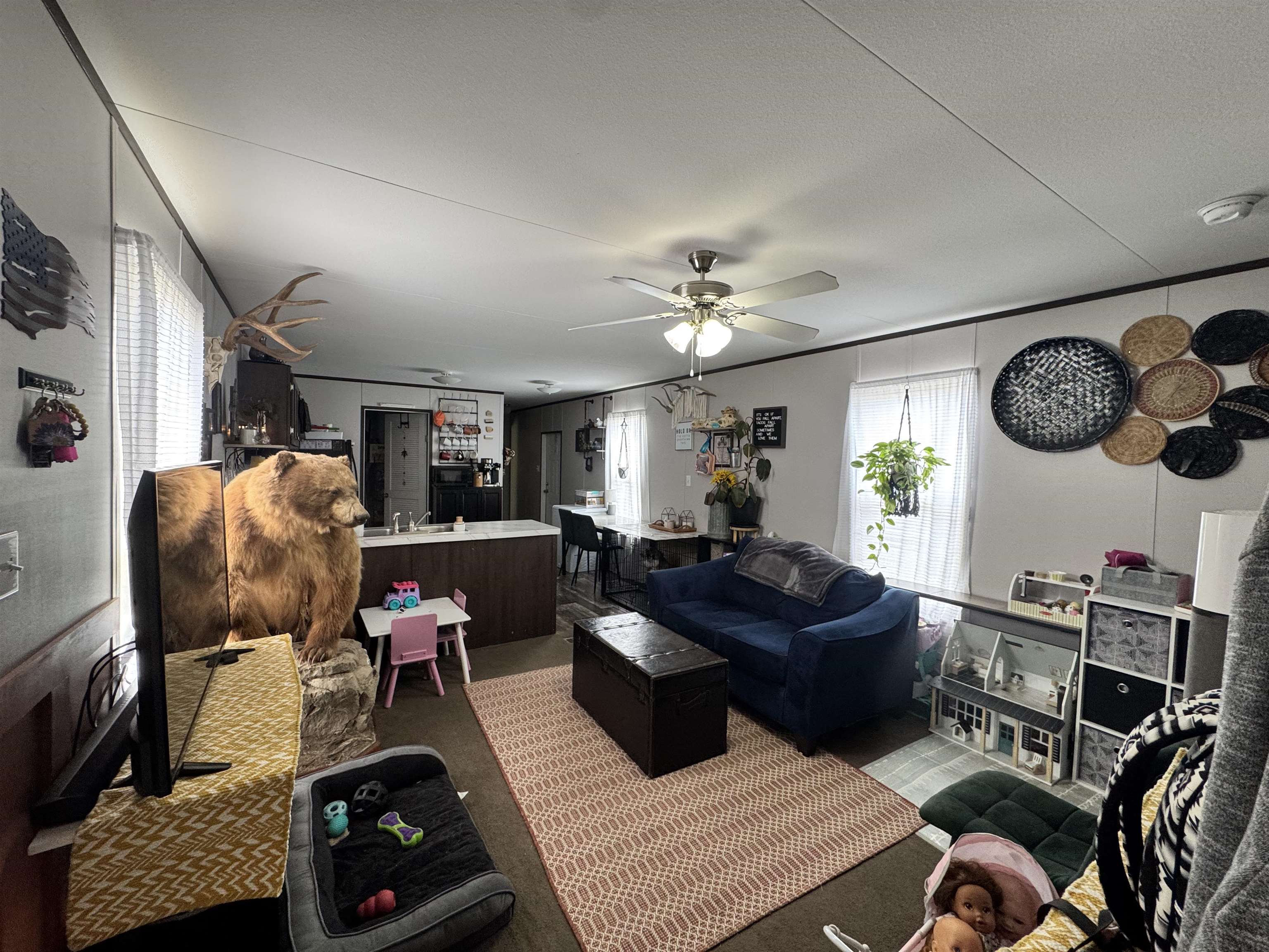 2845 North Avenue Property Photo 3
