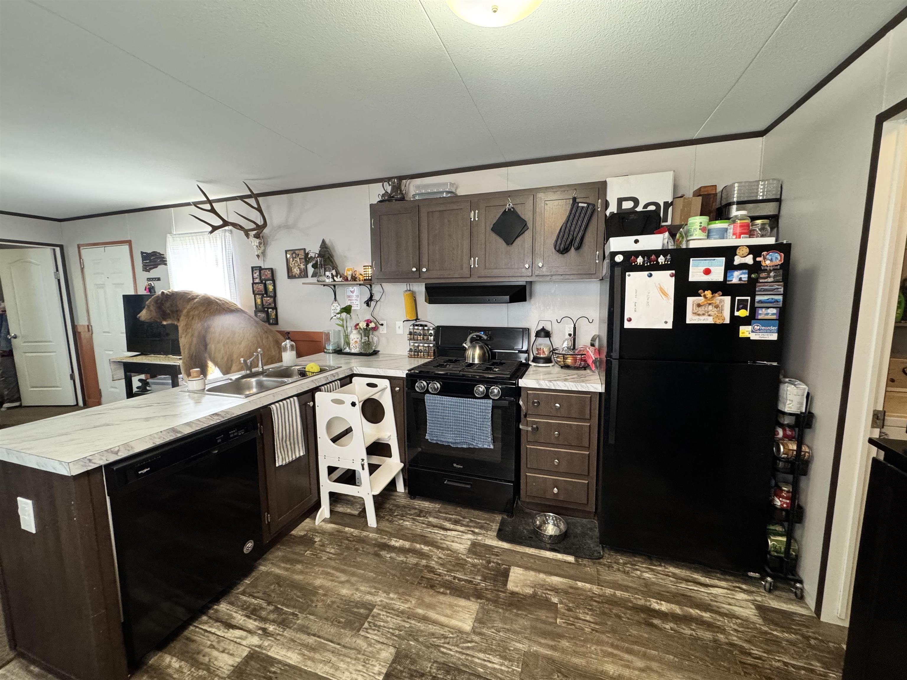 2845 North Avenue Property Photo 4