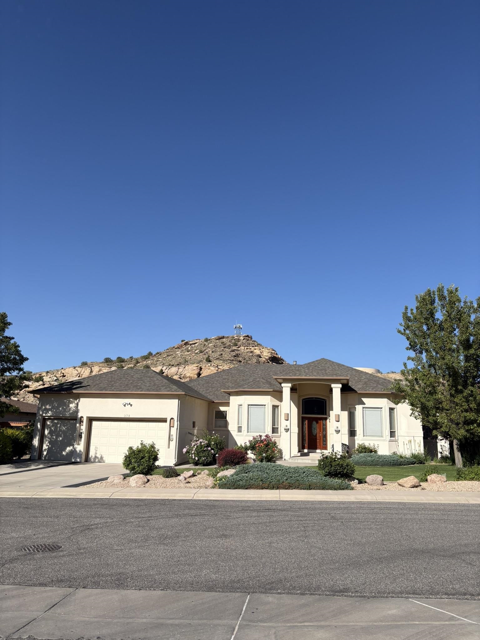 378 Caprock Drive Property Photo 1