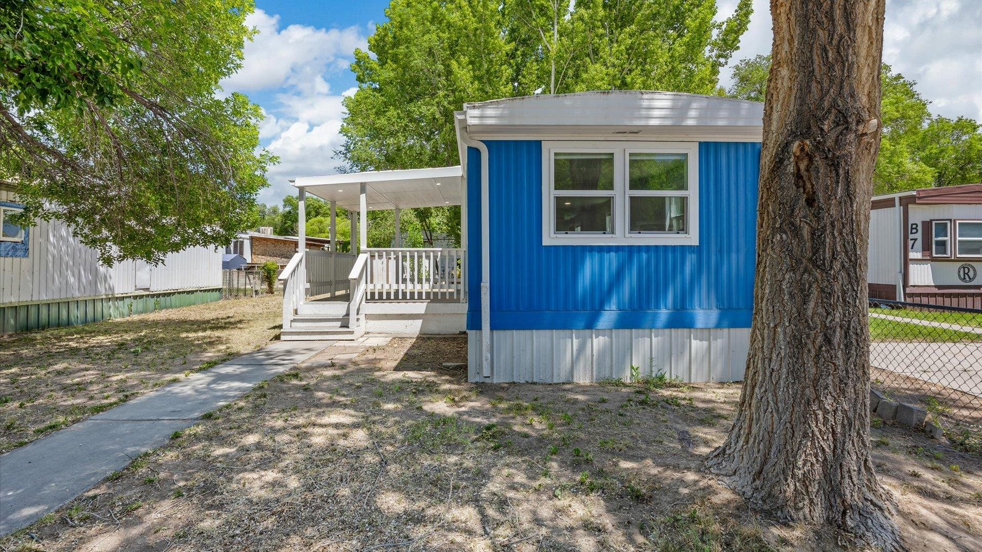 825 E Ottley Avenue Property Photo 1