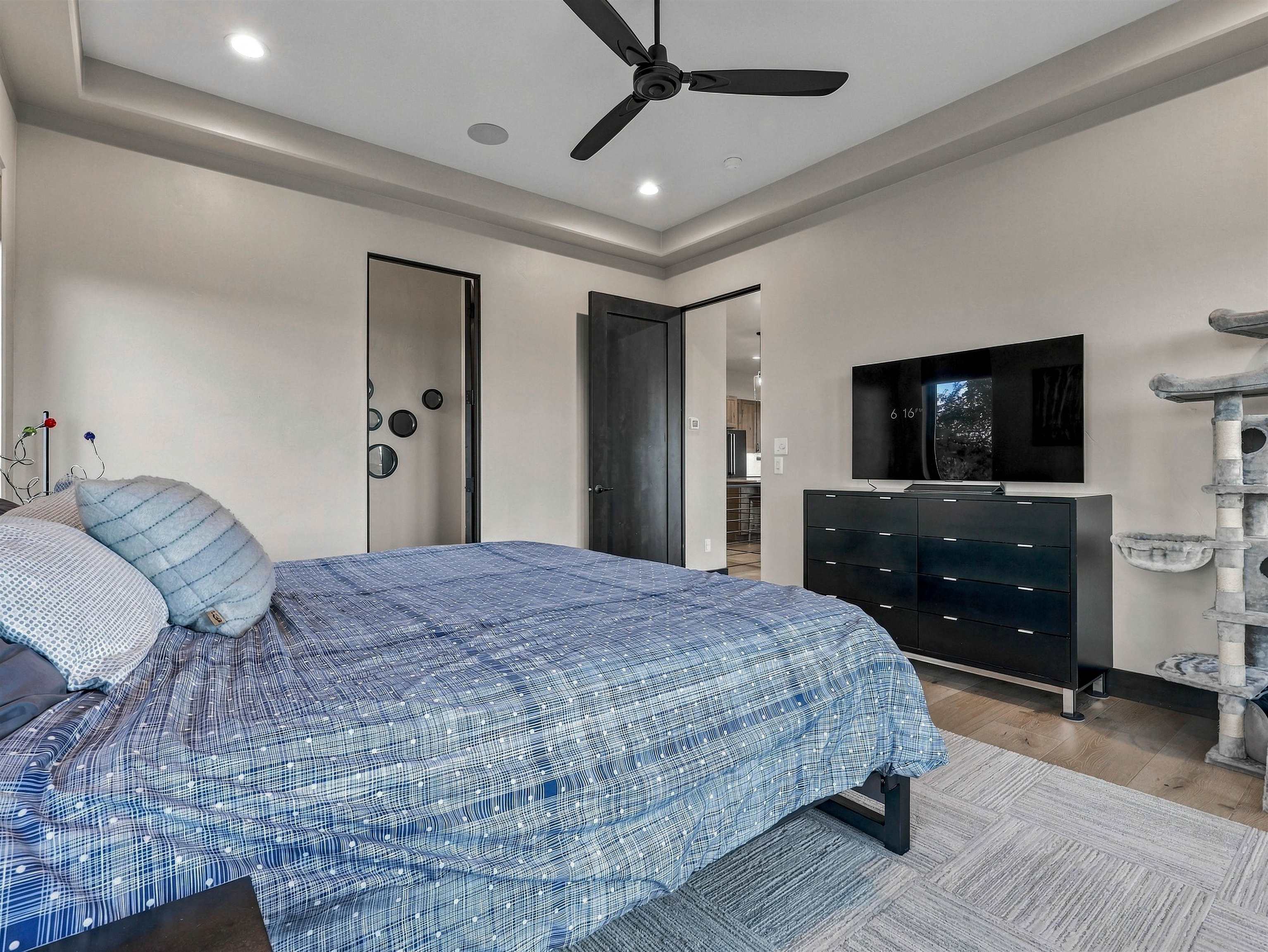 363 W Ridges Boulevard Property Photo 17