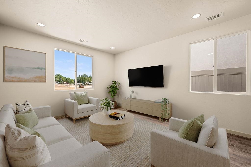 403 Clements Way Property Photo 6