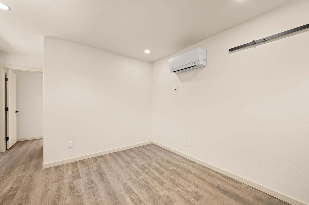 403 Clements Way Property Photo 33
