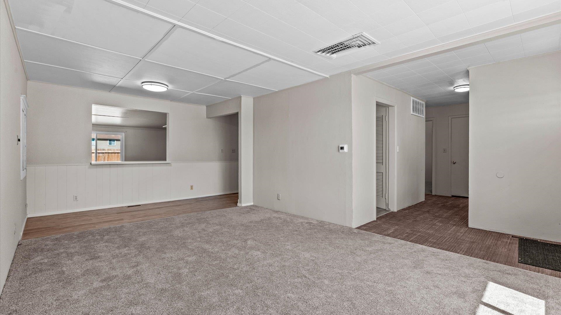 653 1/2 25 Road Property Photo 3