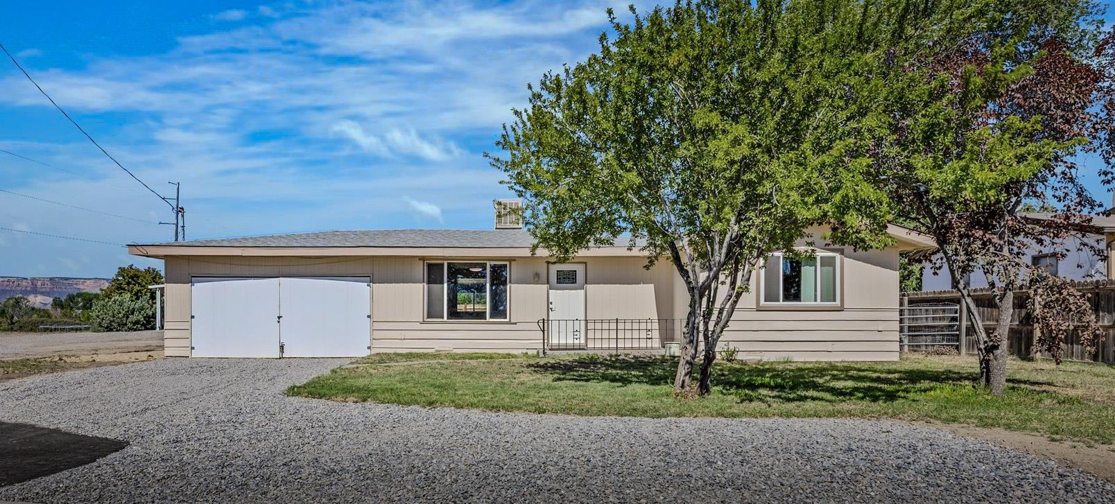 653 1/2 25 Road Property Photo 11
