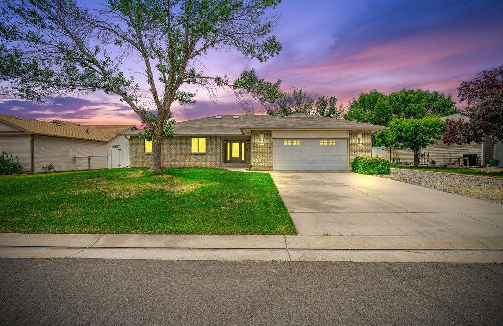 555 Shoshone Street Property Photo 1