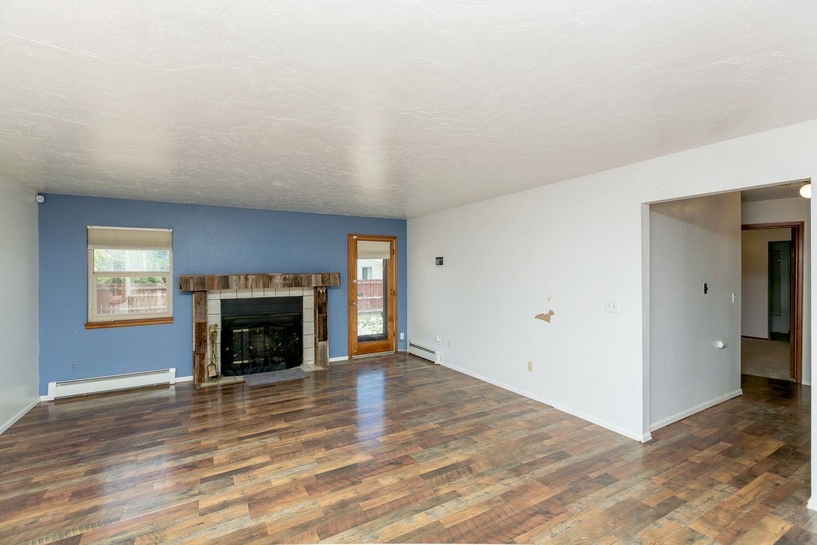 2921 1/2 Wagon Place Property Photo 4