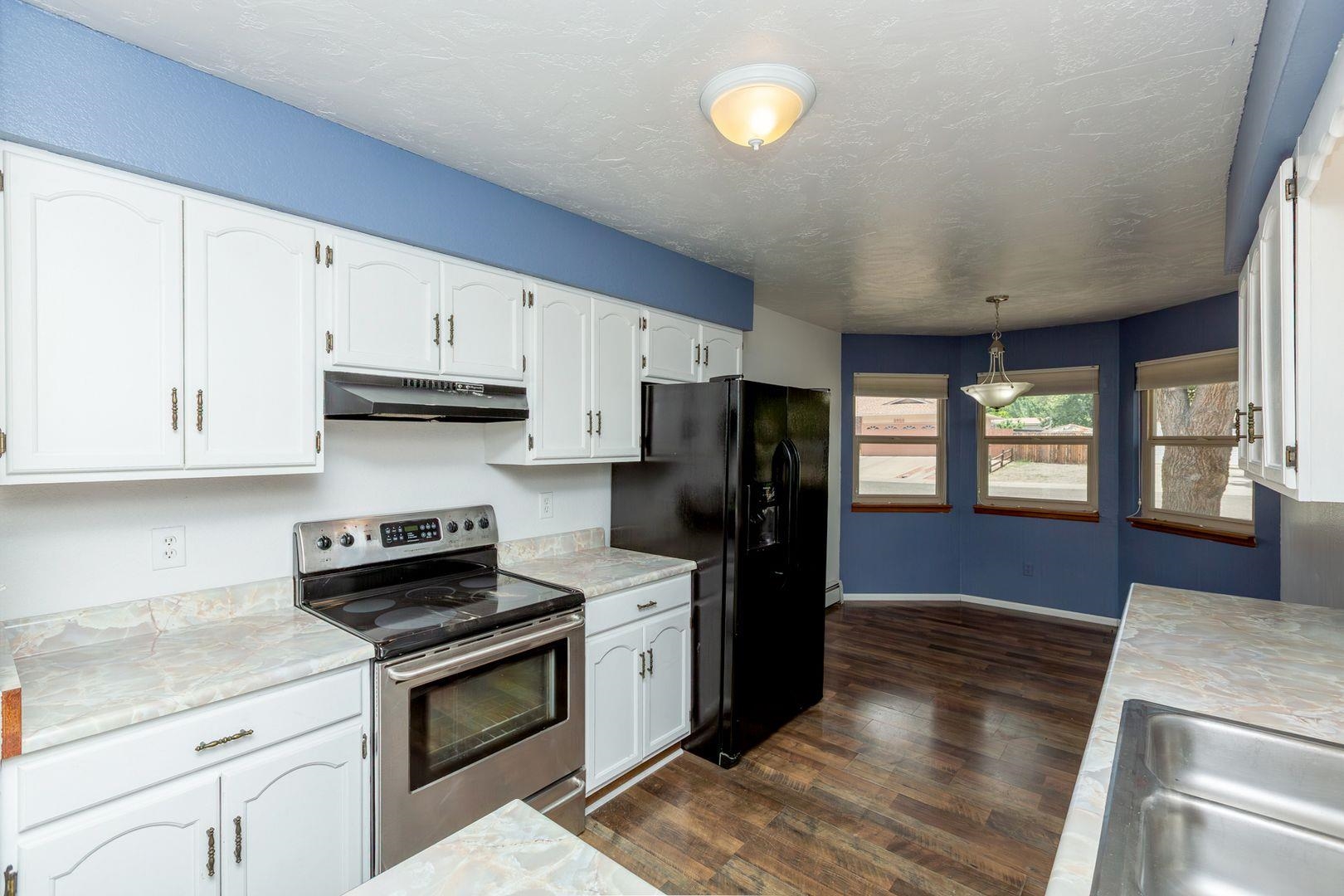 2921 1/2 Wagon Place Property Photo 8