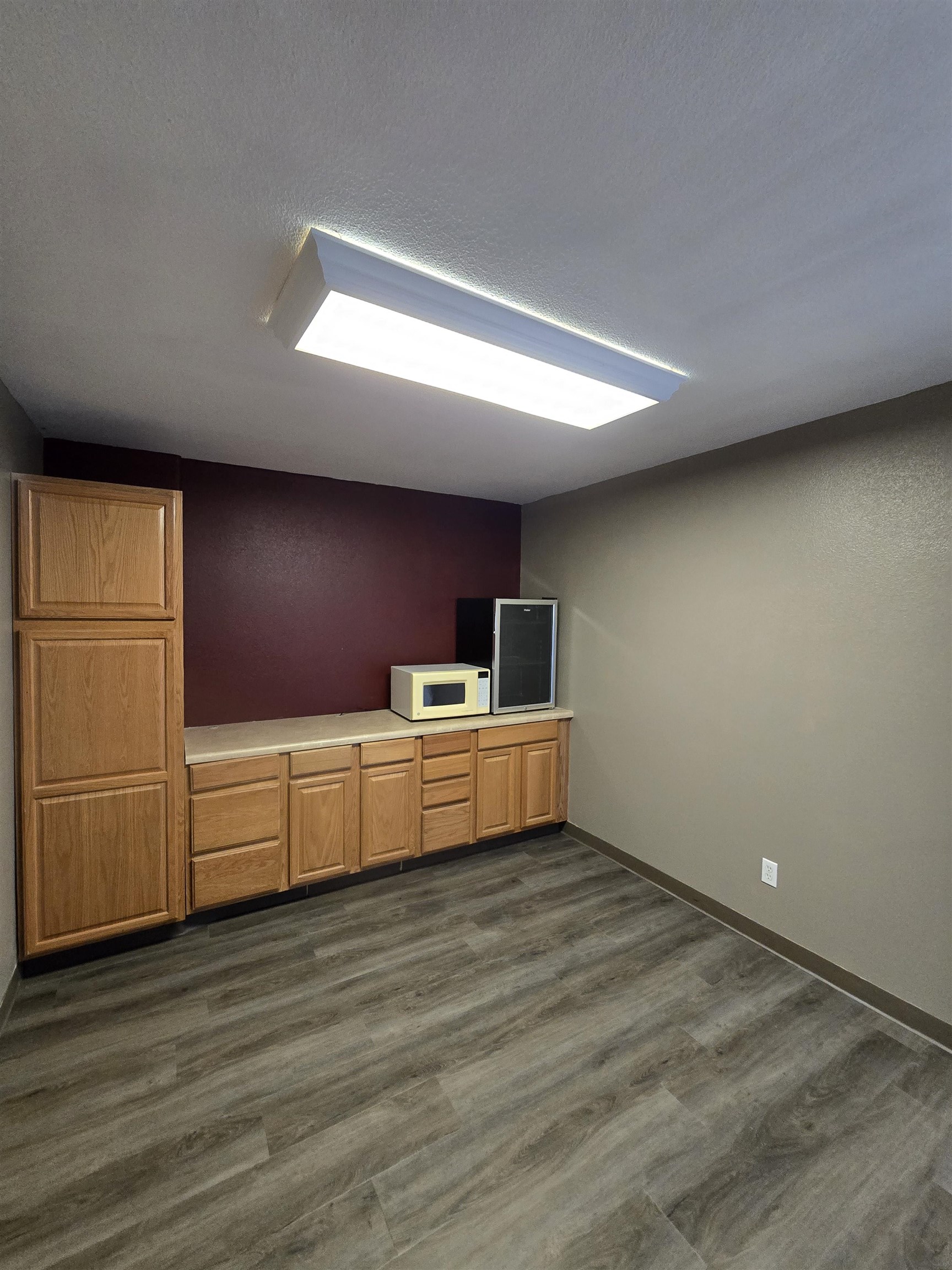 802 1st Avenue Property Photo 3
