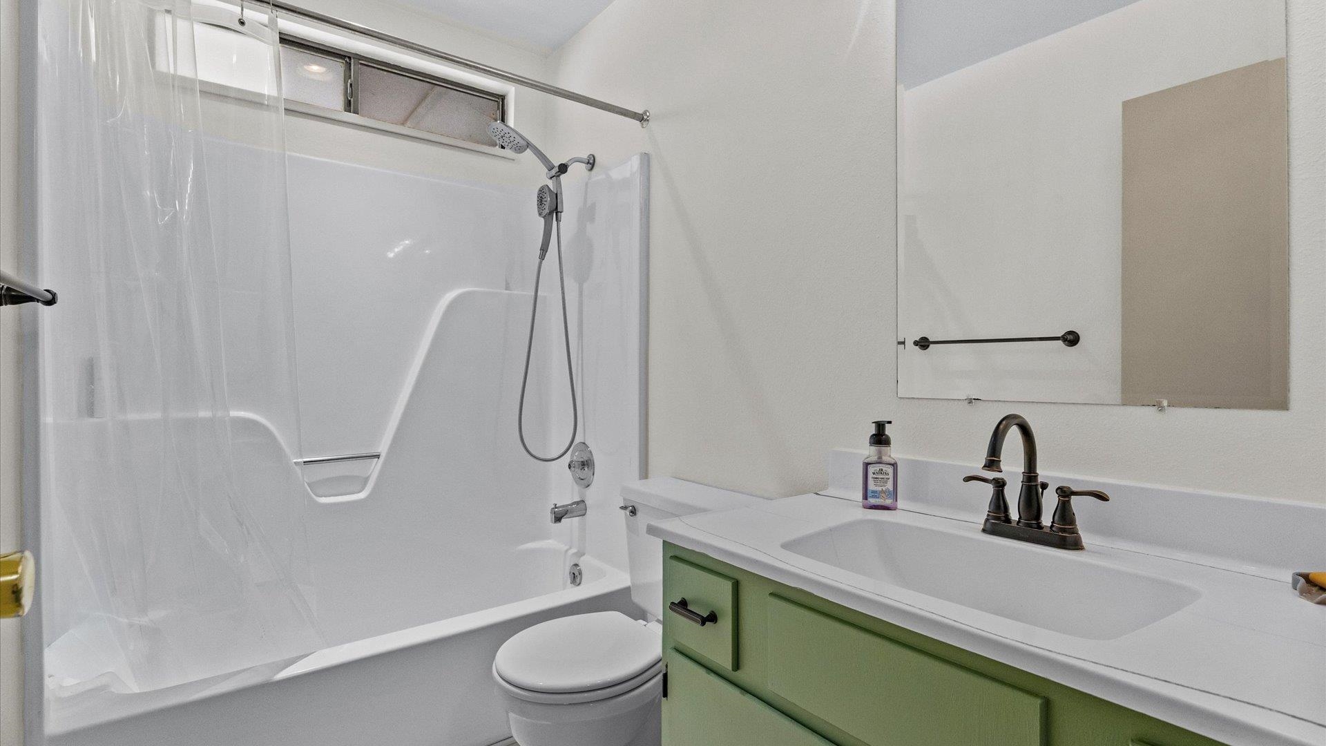 14037 G Road Property Photo 21