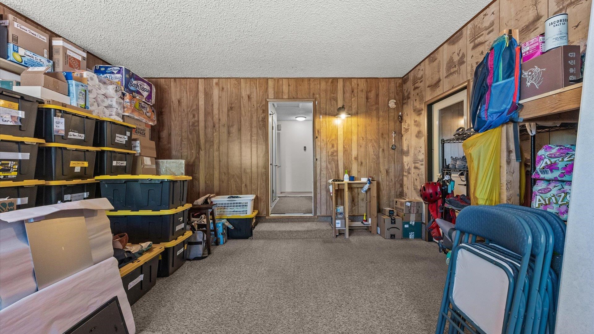 14037 G Road Property Photo 22