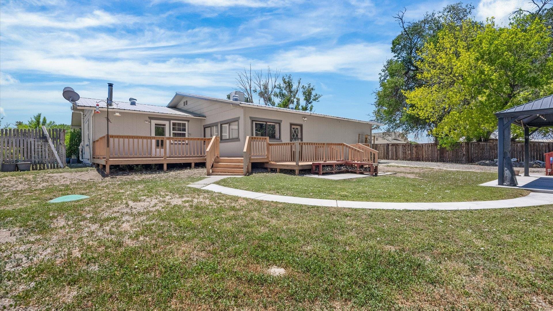 14037 G Road Property Photo 25