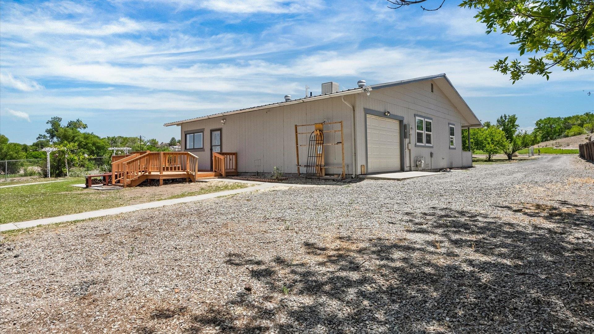 14037 G Road Property Photo 28