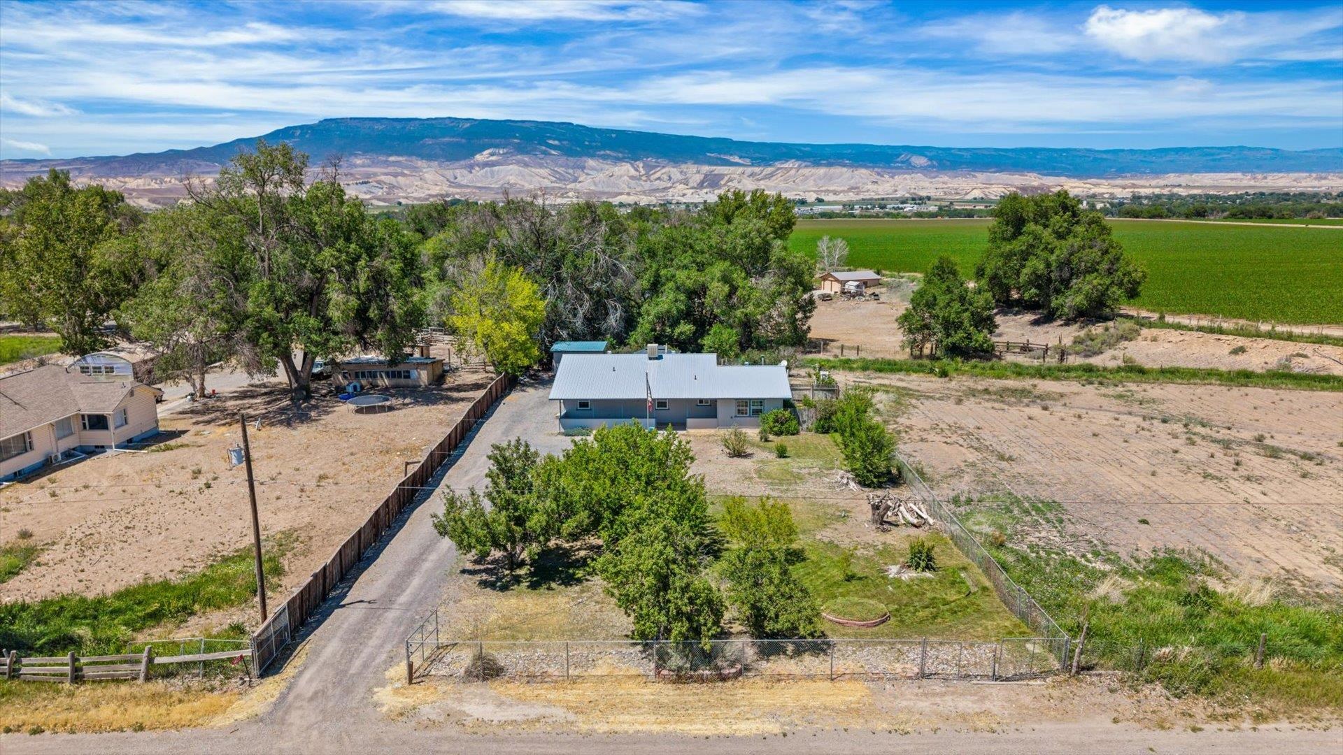 14037 G Road Property Photo 32