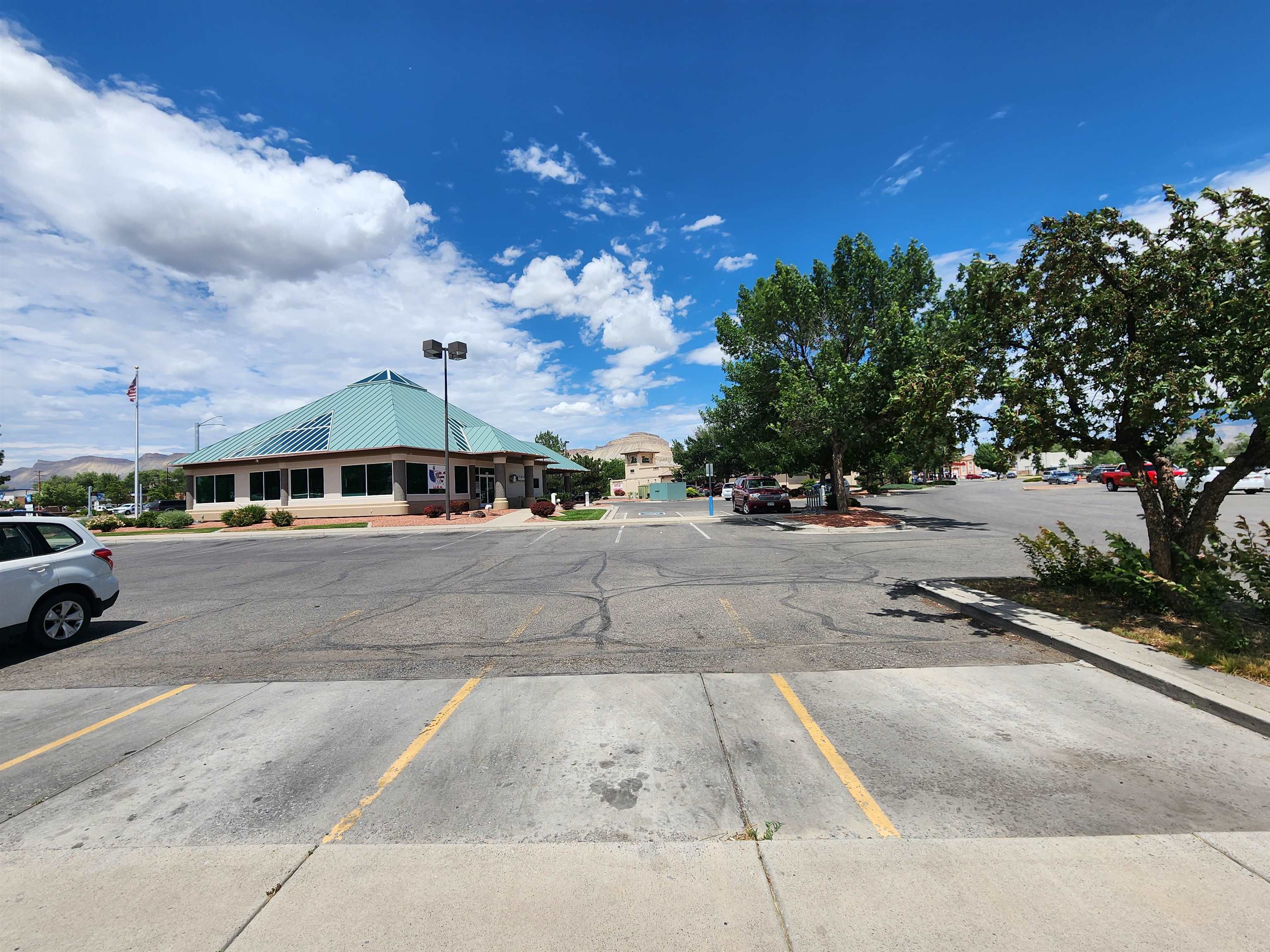 3235 I-70 Business Loop Property Photo 8