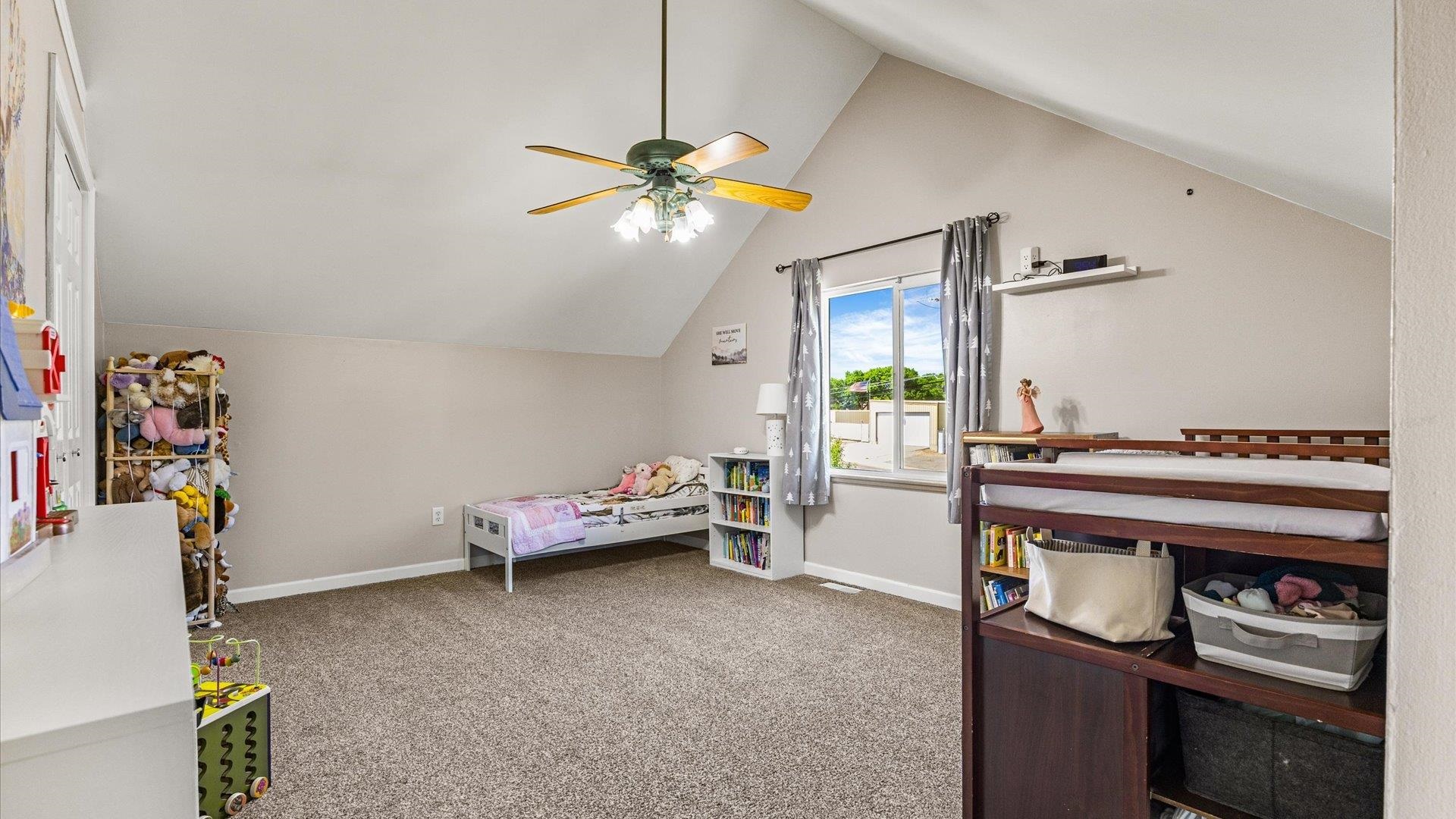 505 S White Avenue Property Photo 22