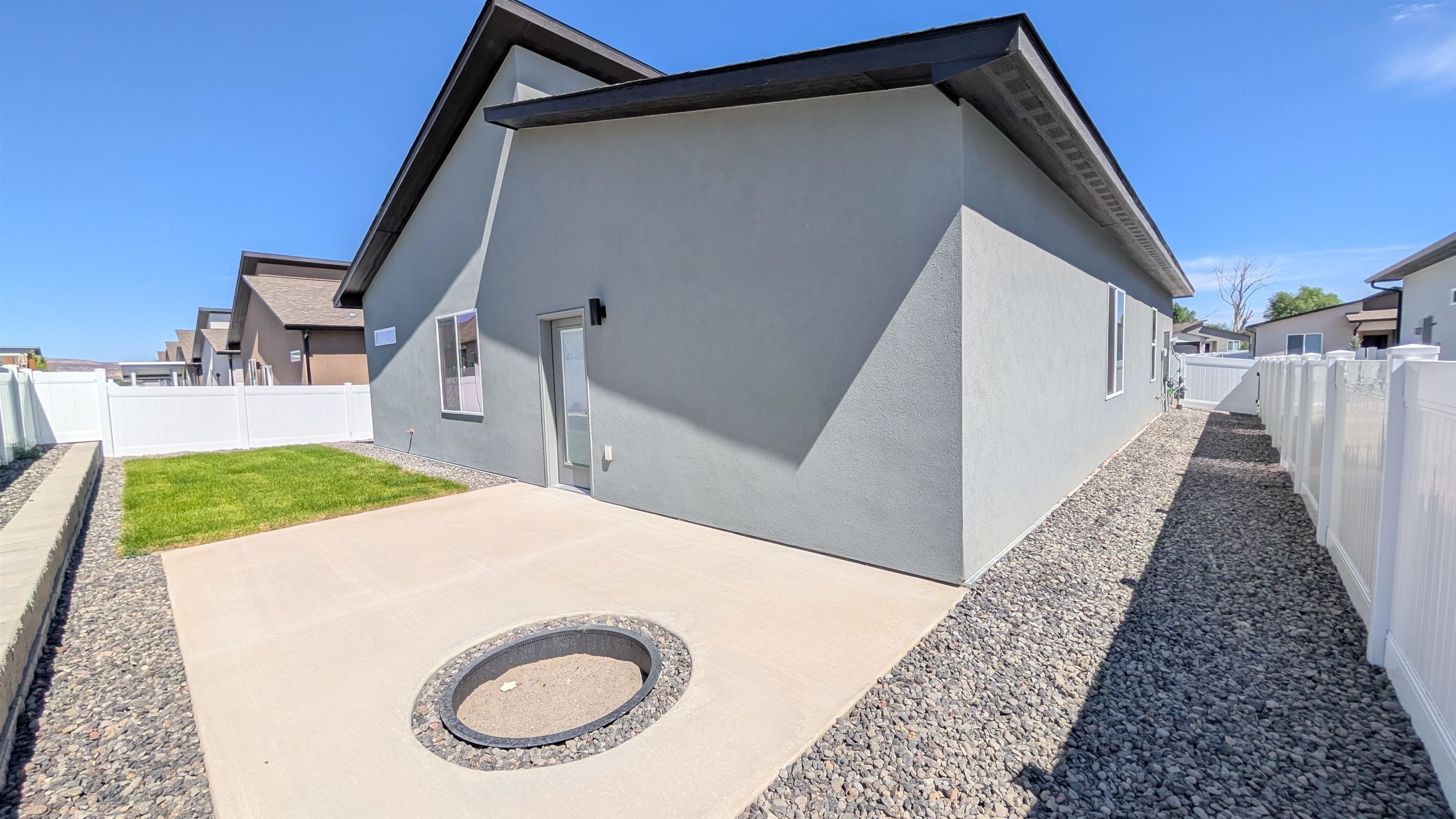 1690 Rusty Rivet Road Property Photo 2