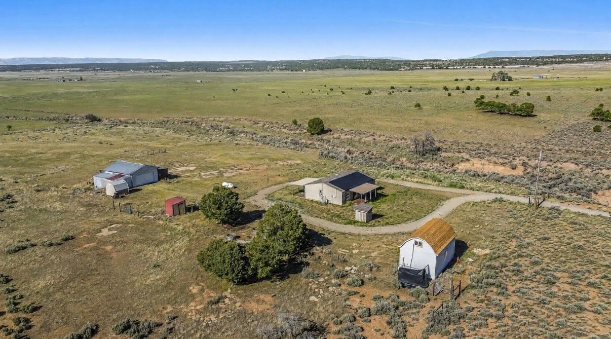 16220 Elk Drive Property Photo 3