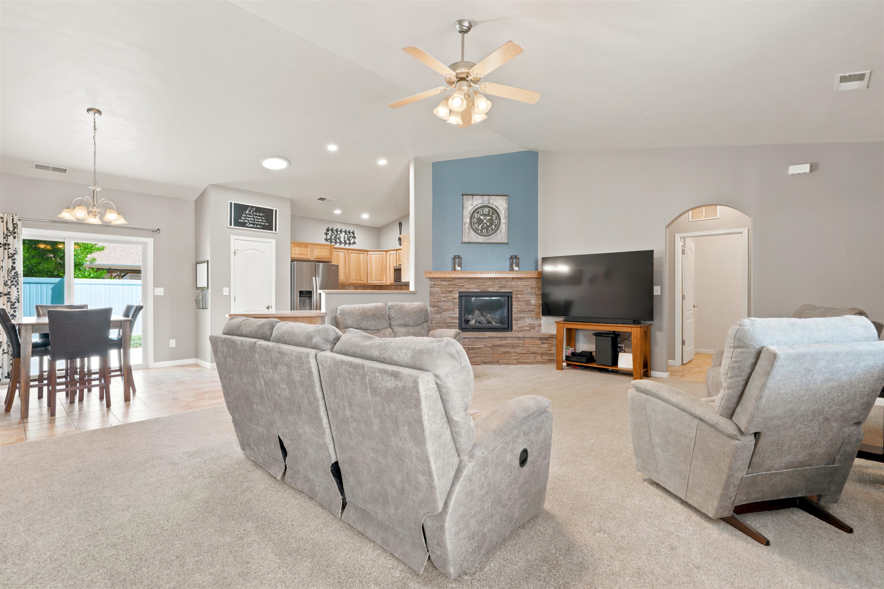 2916 Brook View Lane Property Photo 11
