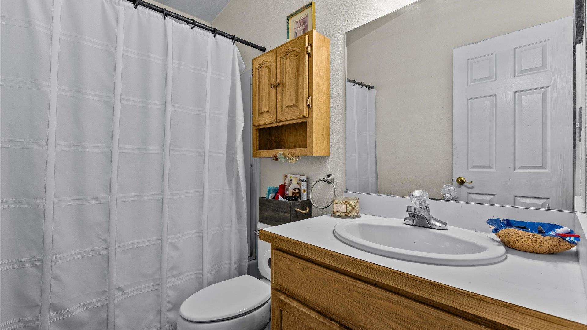 265 E Lynwood Street Property Photo 25