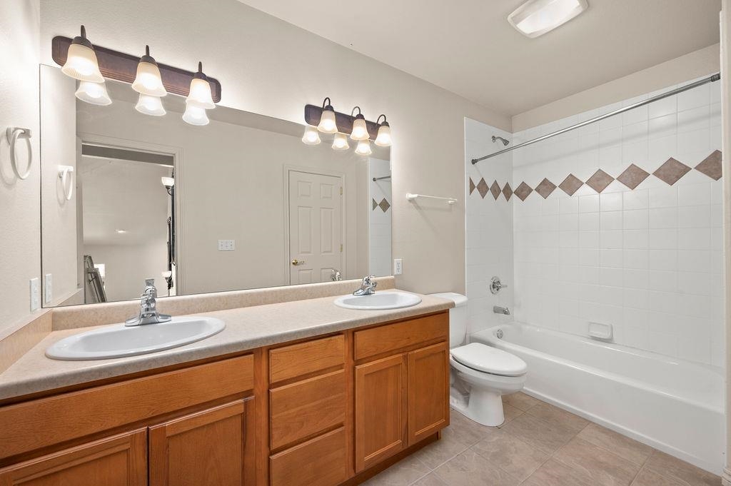 780 Glen Court Property Photo 19