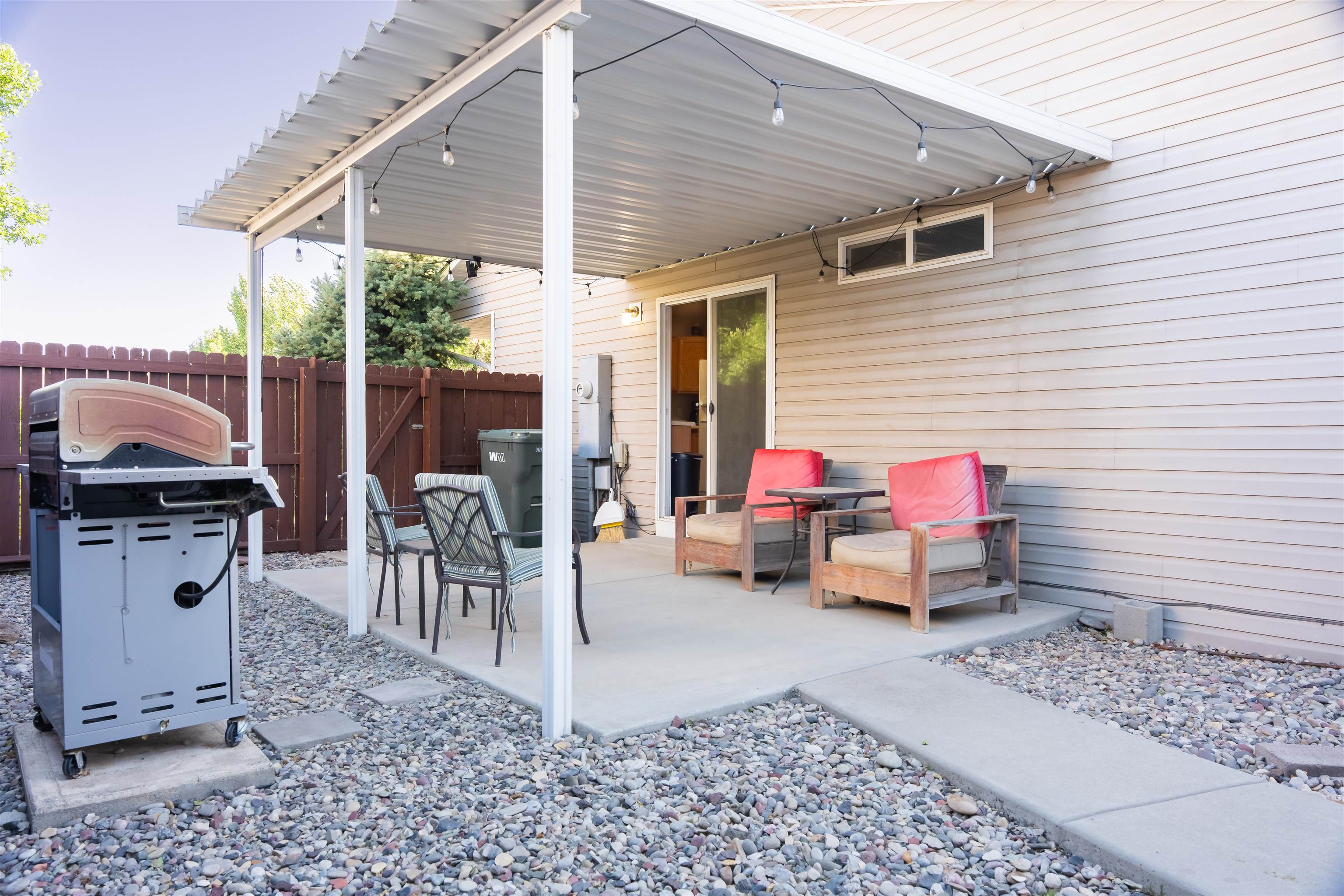 2942 Sandra Avenue Property Photo 4