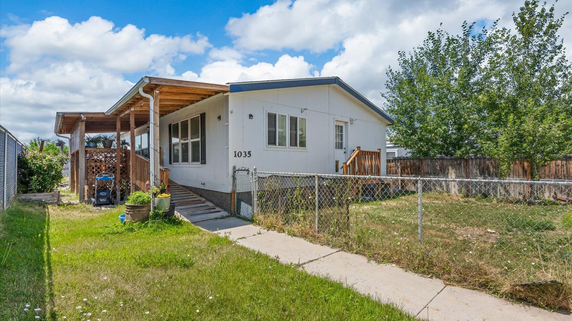 1035 Gilsonite Avenue Property Photo 3