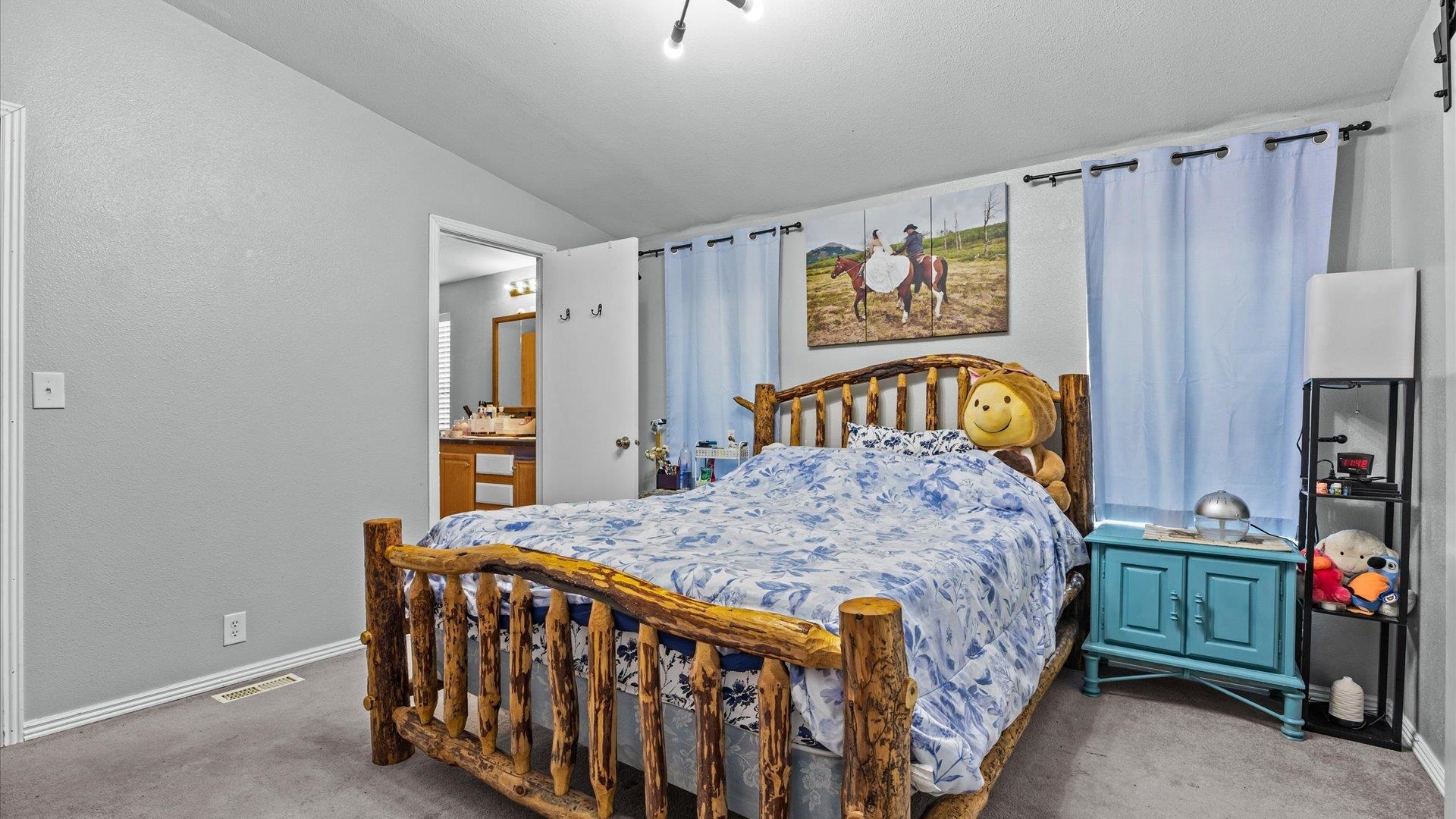 1035 Gilsonite Avenue Property Photo 11