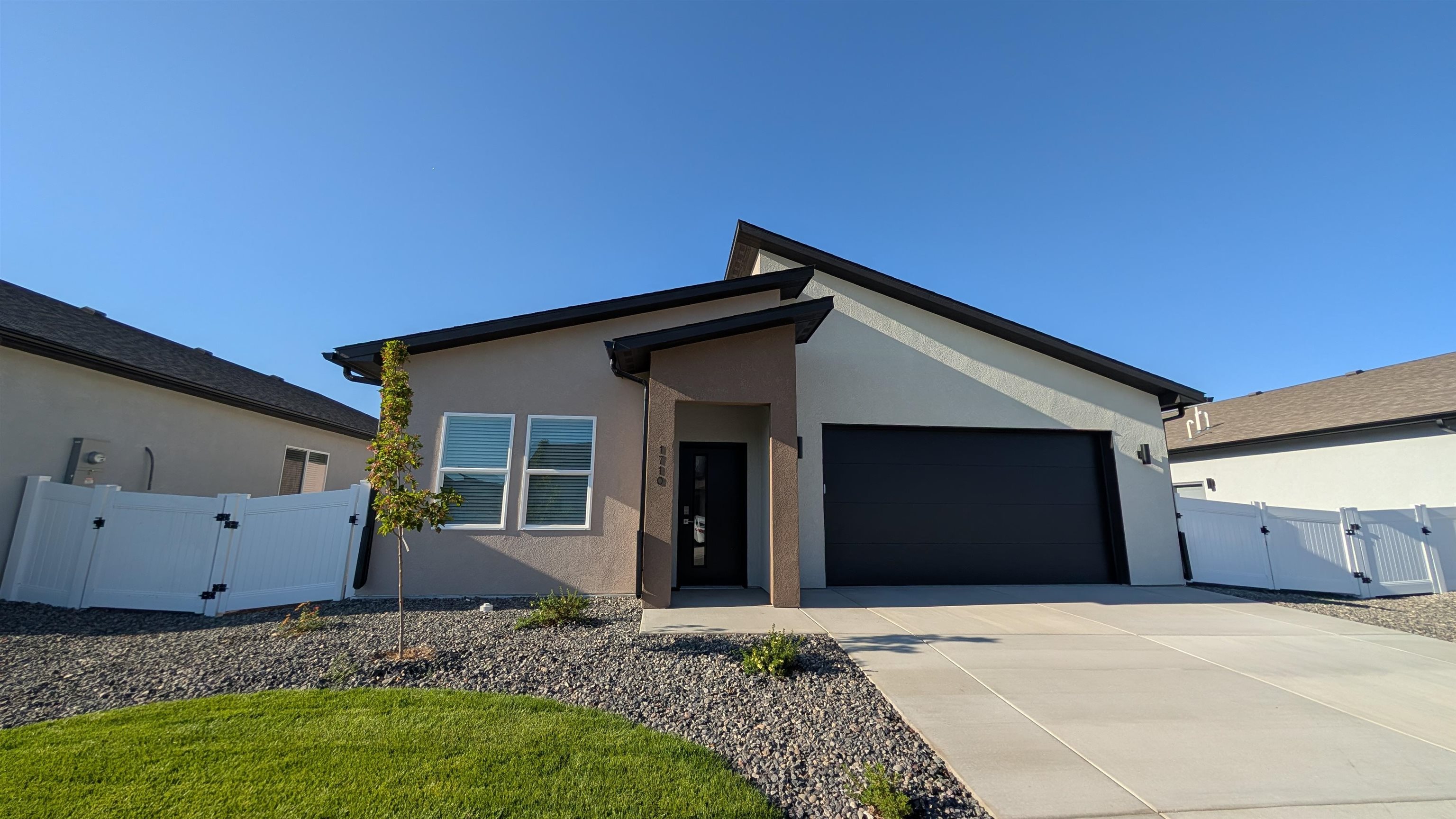 1710 Rusty Rivet Road Property Photo 1