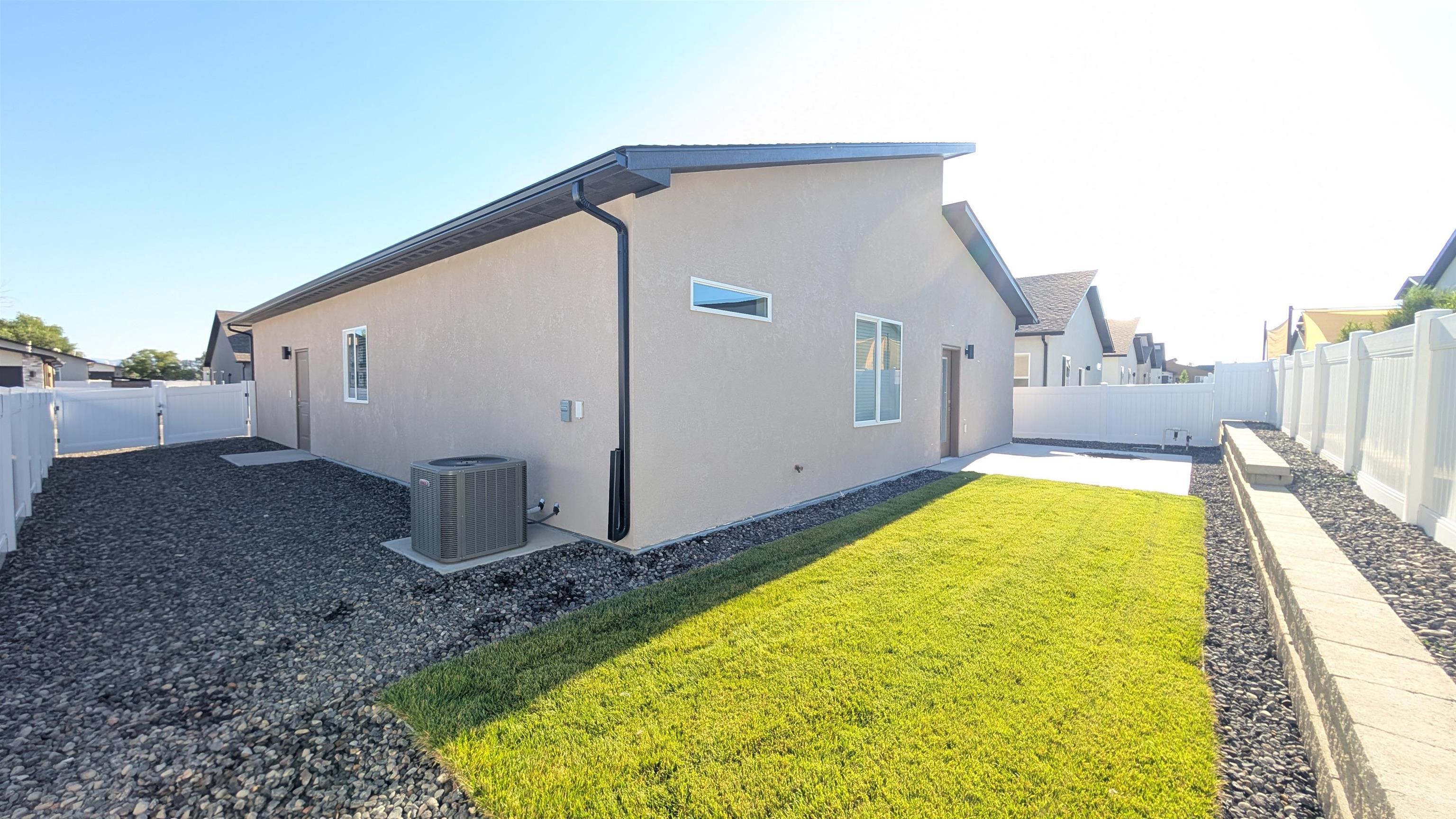 1710 Rusty Rivet Road Property Photo 3