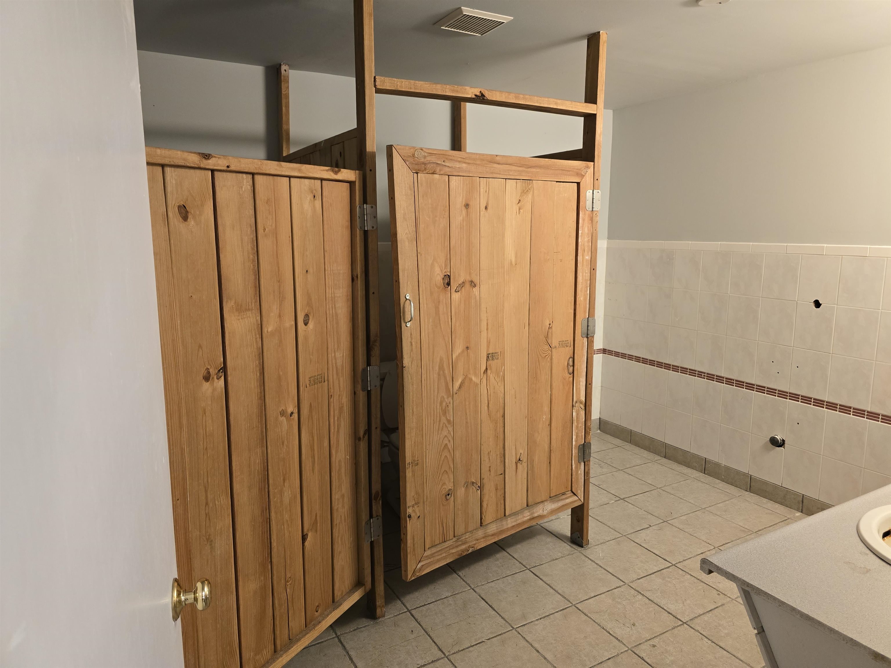 1600 North Avenue Property Photo 9