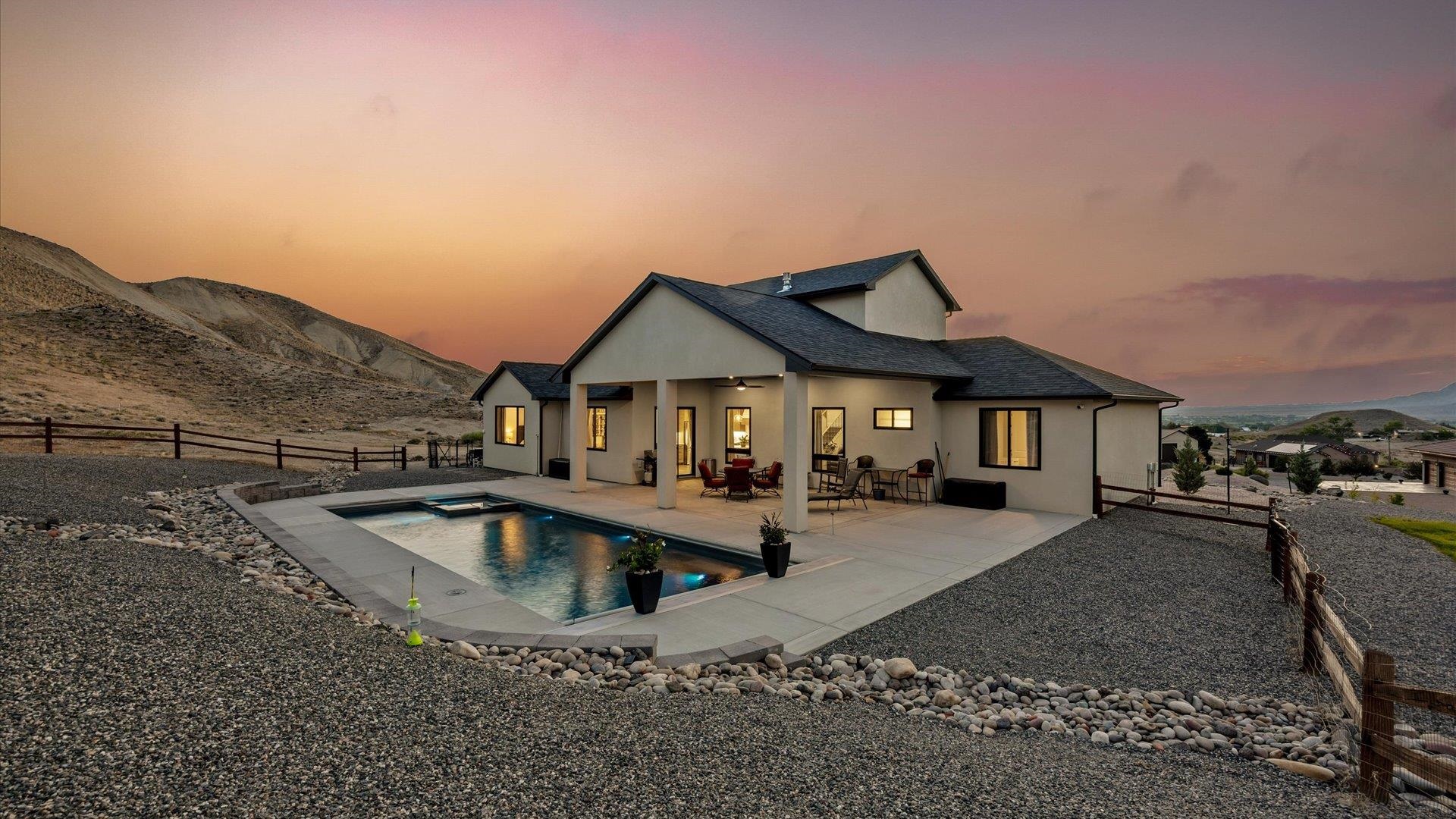 480 Desert Bluff Court Property Photo 40