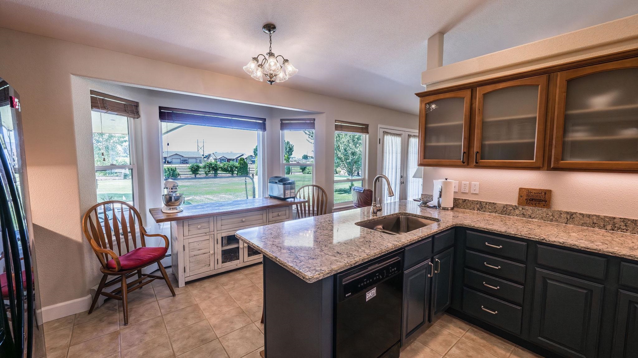 1675 P Road Property Photo 6