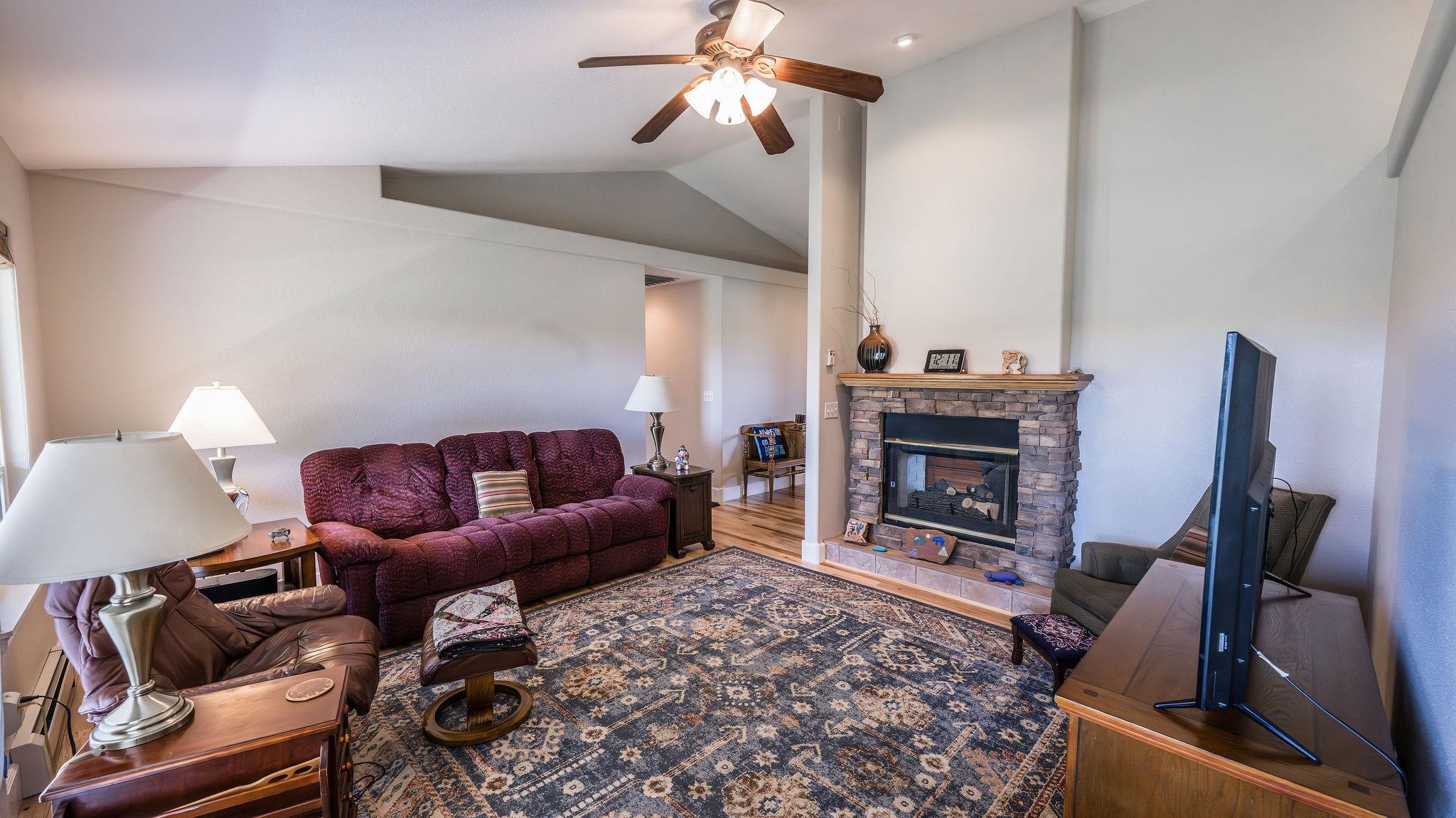 1675 P Road Property Photo 9
