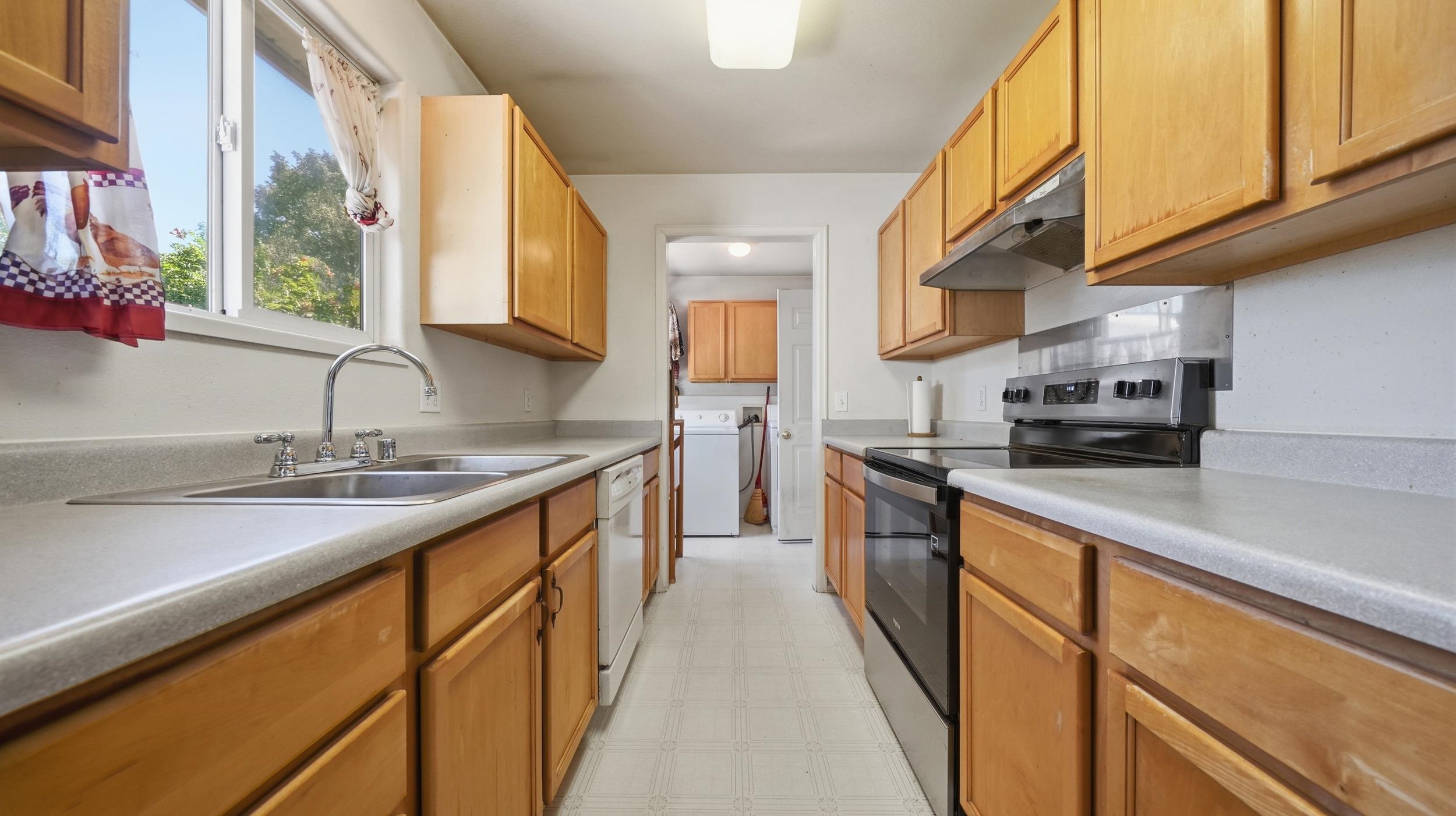3096 Silver Crest Trail Property Photo 12